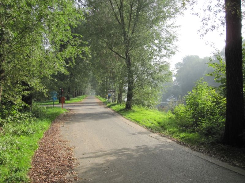 Zonnig, centraal gelegen appartement met 2 slaapkamers en ruim terras (12 vkm) met zicht op de Leie foto 21