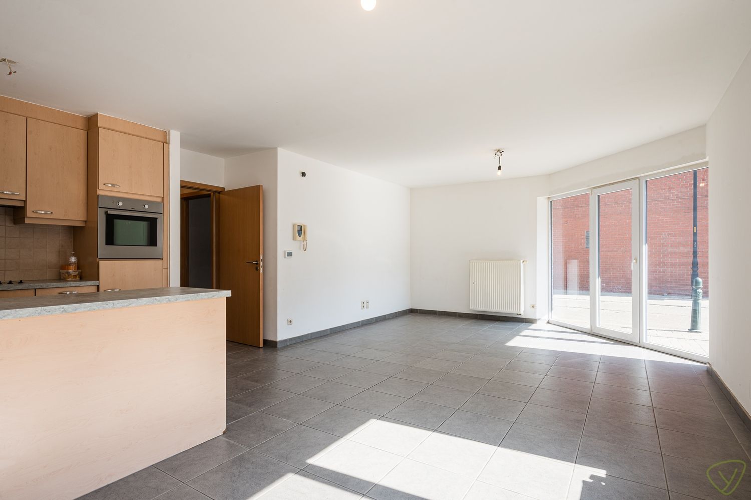 Instapklaar Gelijkvloers Appartement in Eeklo: Comfort en Ruimte op Toplocatie foto 7