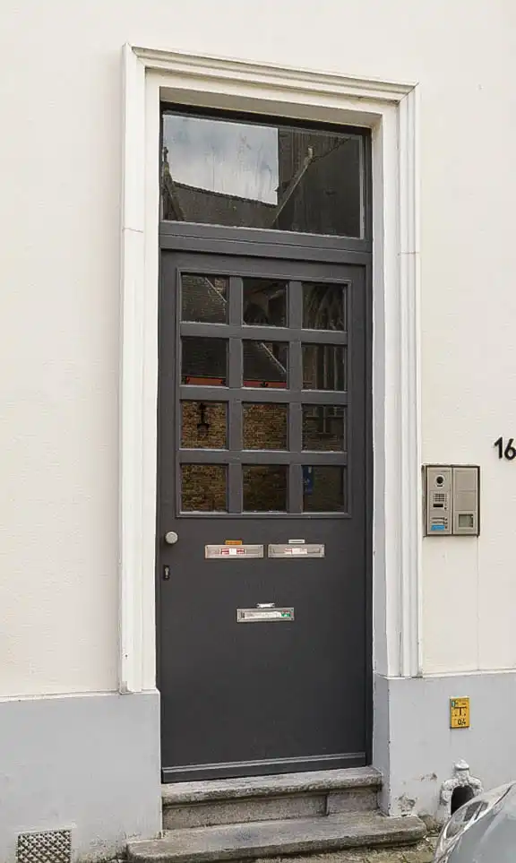 sfeervolle penthouse (139 m2) met zonneterras, schilderachtige gelegen rond de St Gilliskerk foto 2