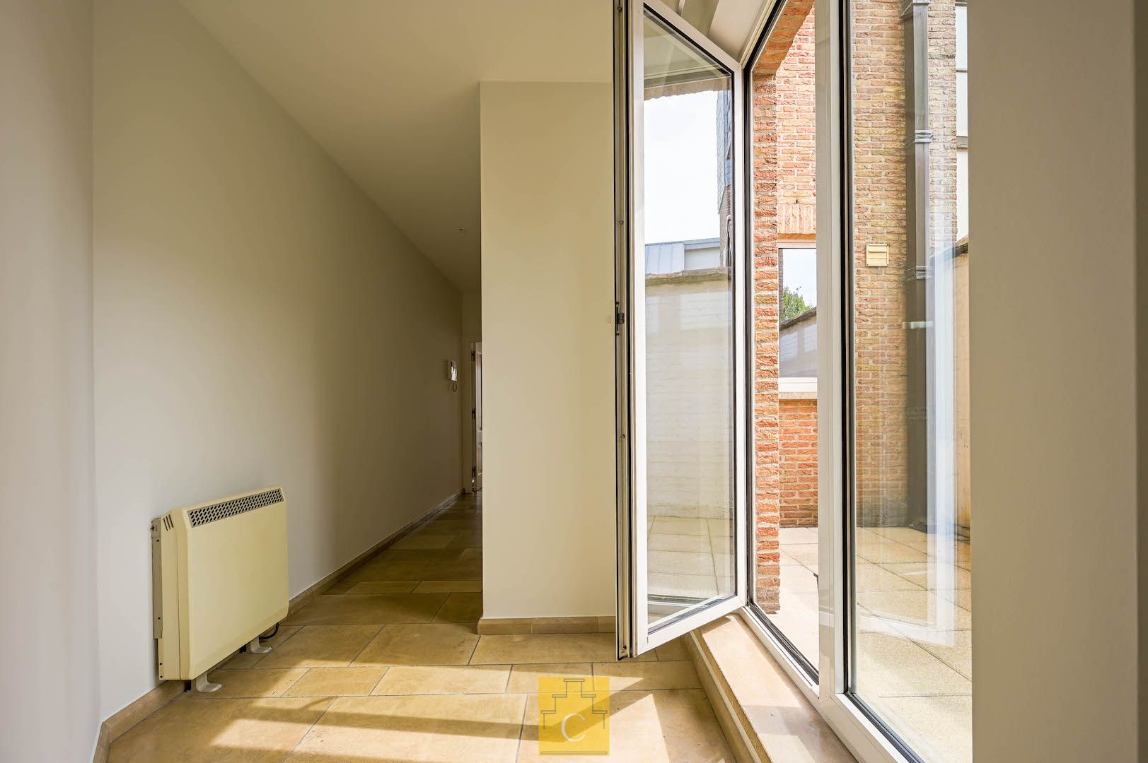 Instapklaar appartement met ruime terrassen en fietsenberging in hartje Brugge foto 14