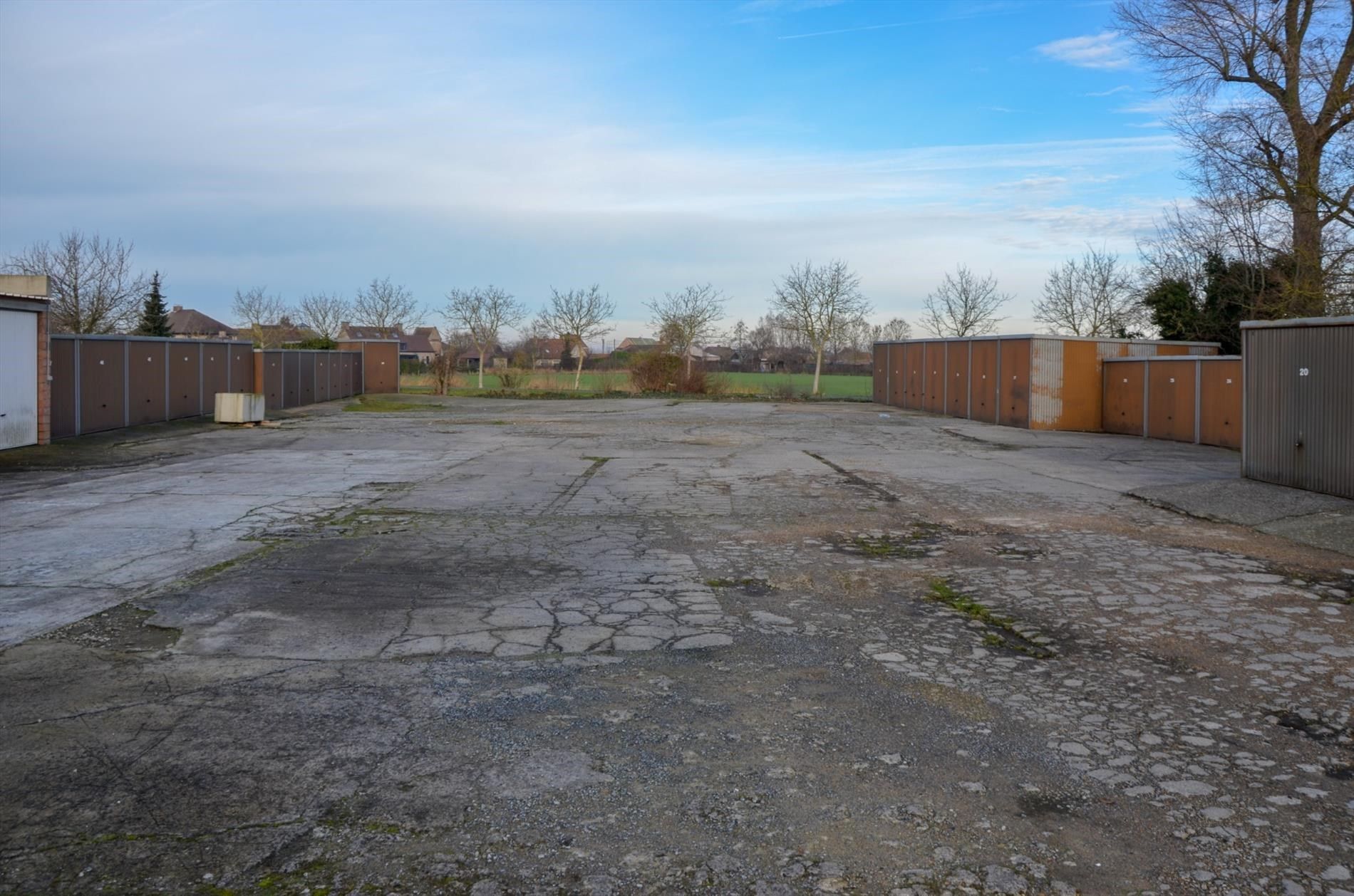 Diverse garages in het centrum foto 9