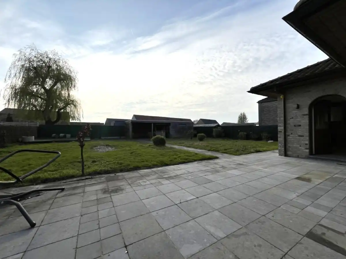 Moorslede – Villa in Spaanse stijl met dubbele garage en 4 slaapkamers foto 16