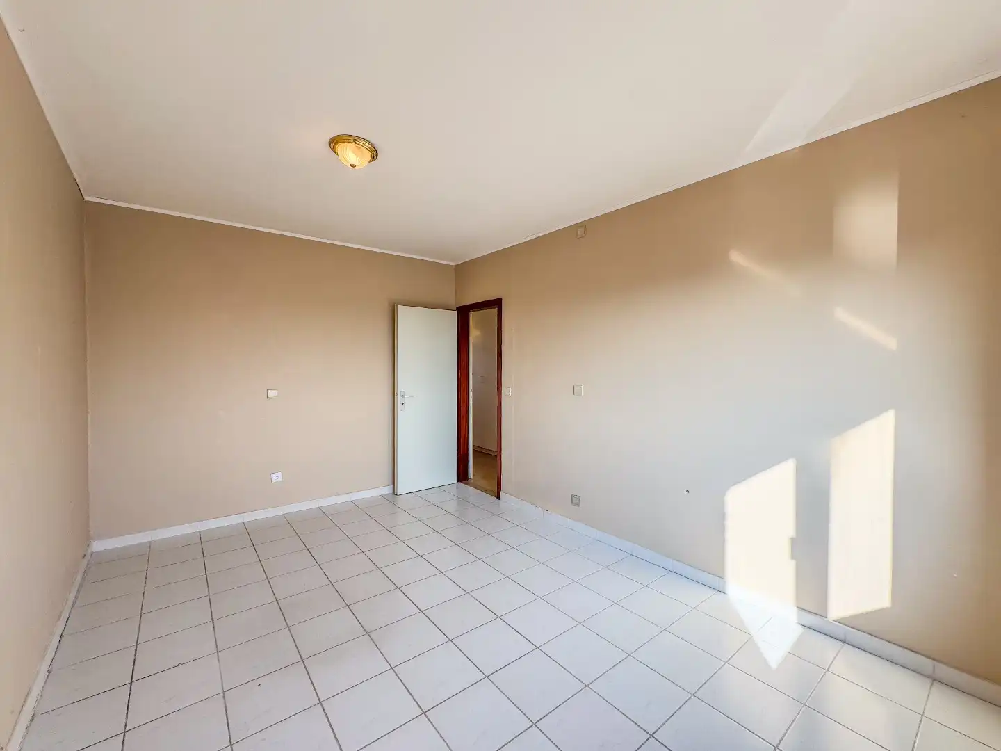 Zongericht appartement met zeezicht op de 8e verdieping. foto 13