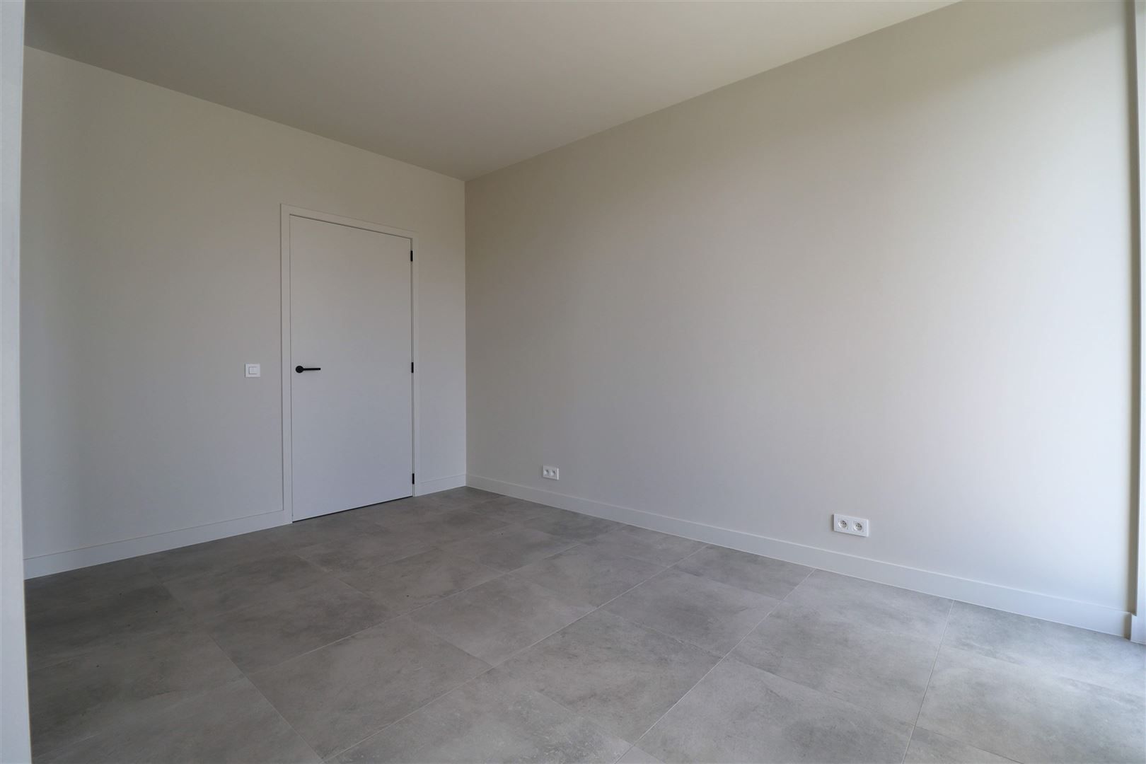 Luxe nieuwbouwappartement met terrassen foto 16