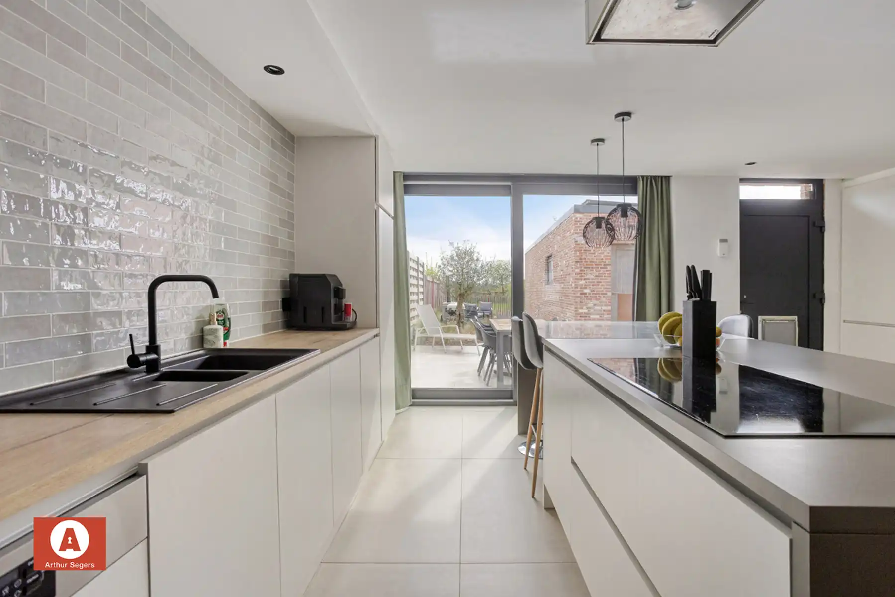 Energiezuinige gezinswoning mét atelier (40 m²) in Peizegem. foto 10