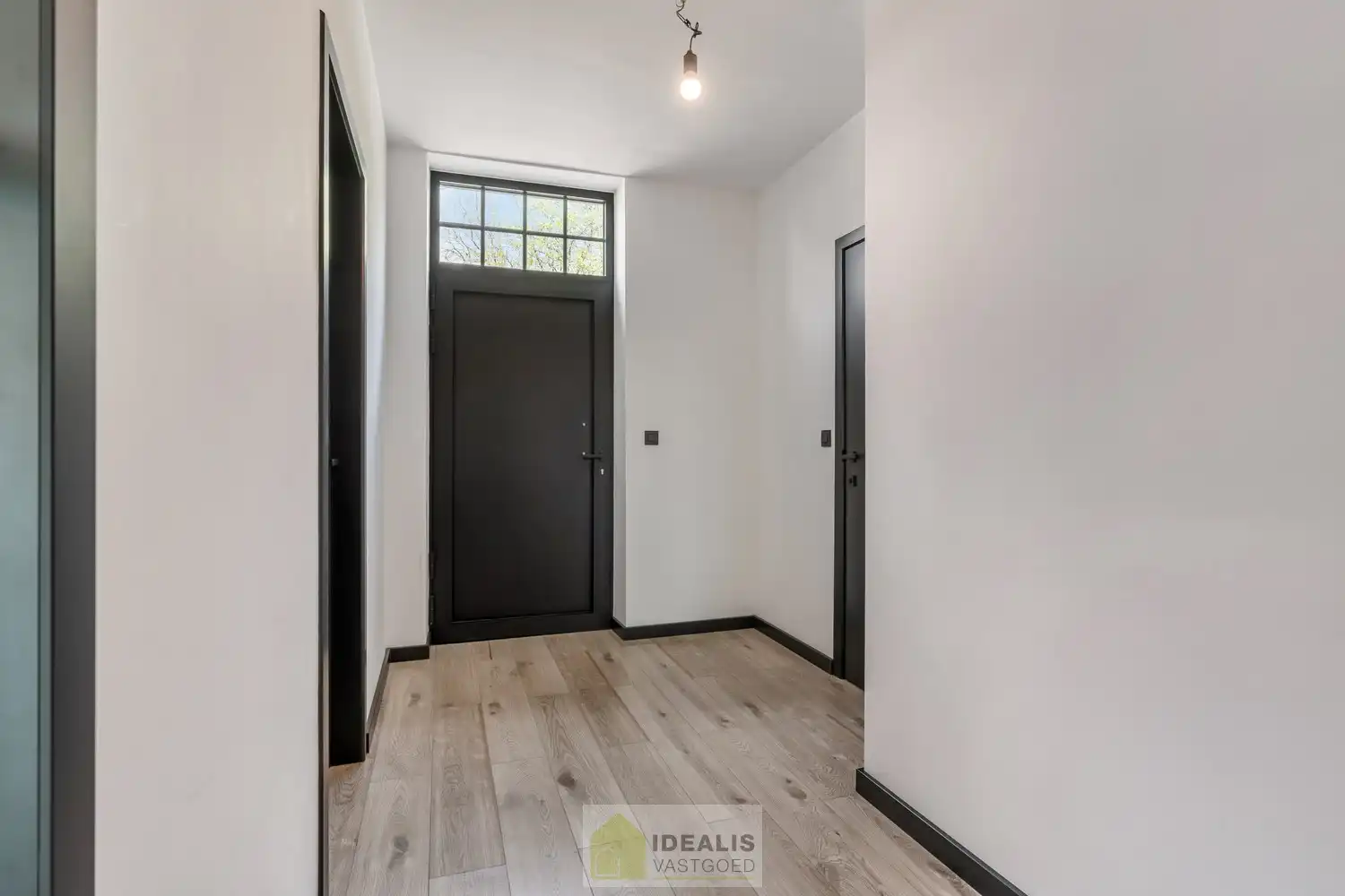 EEN BIJZONDER RIANTE WONING VAN MAAR LIEFST 302M² WOONOPPERVLAKTE OP EEN KNAP PERCEEL VAN 5A 90CA. foto 10