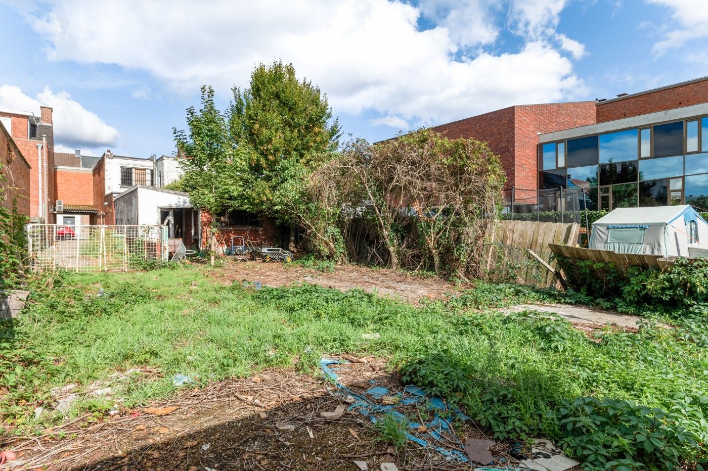 Te renoveren woning met 2 slpk., garage en grote tuin foto 17