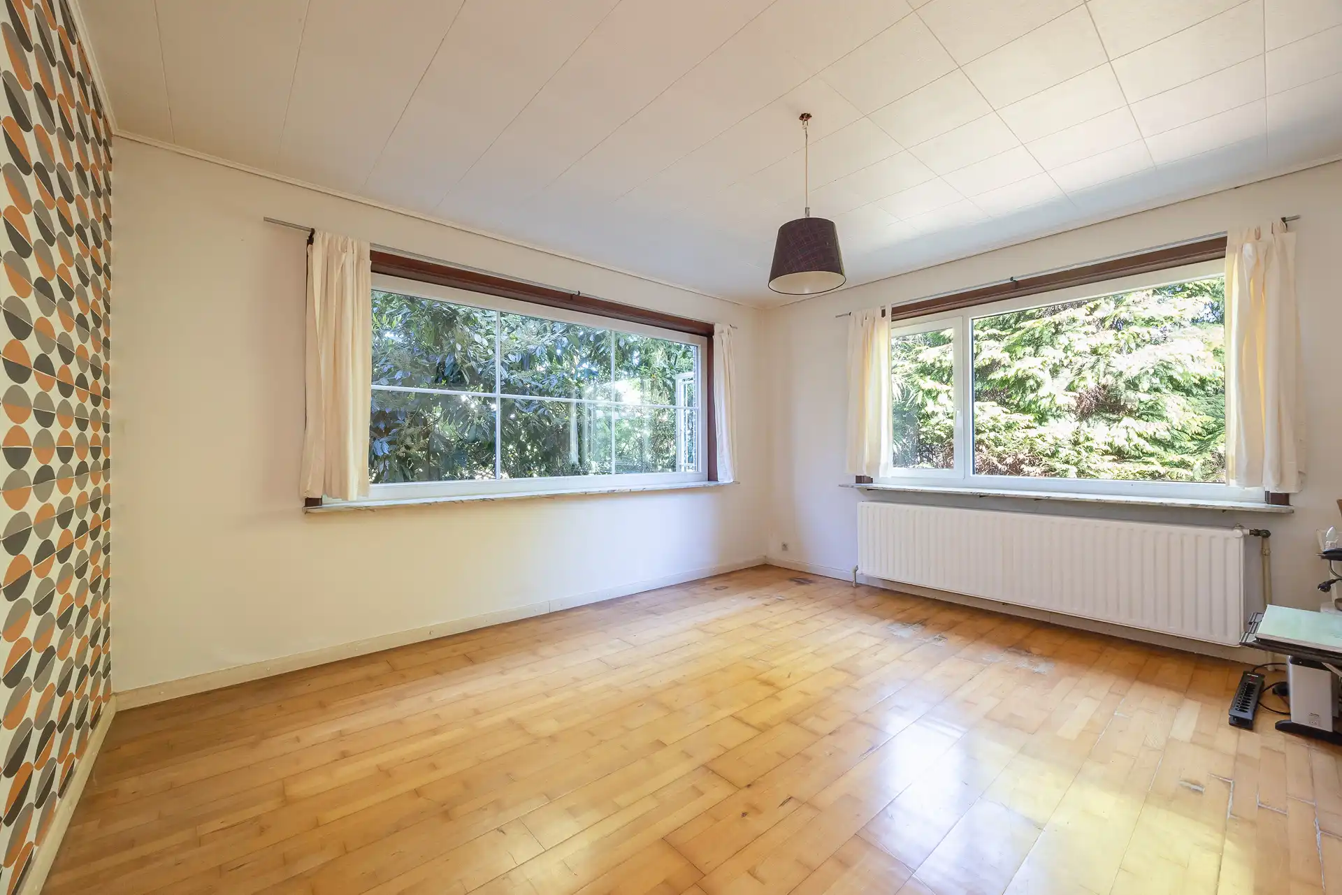 Ruime, te renoveren laagbouwvilla in doodlopende straat. foto 5