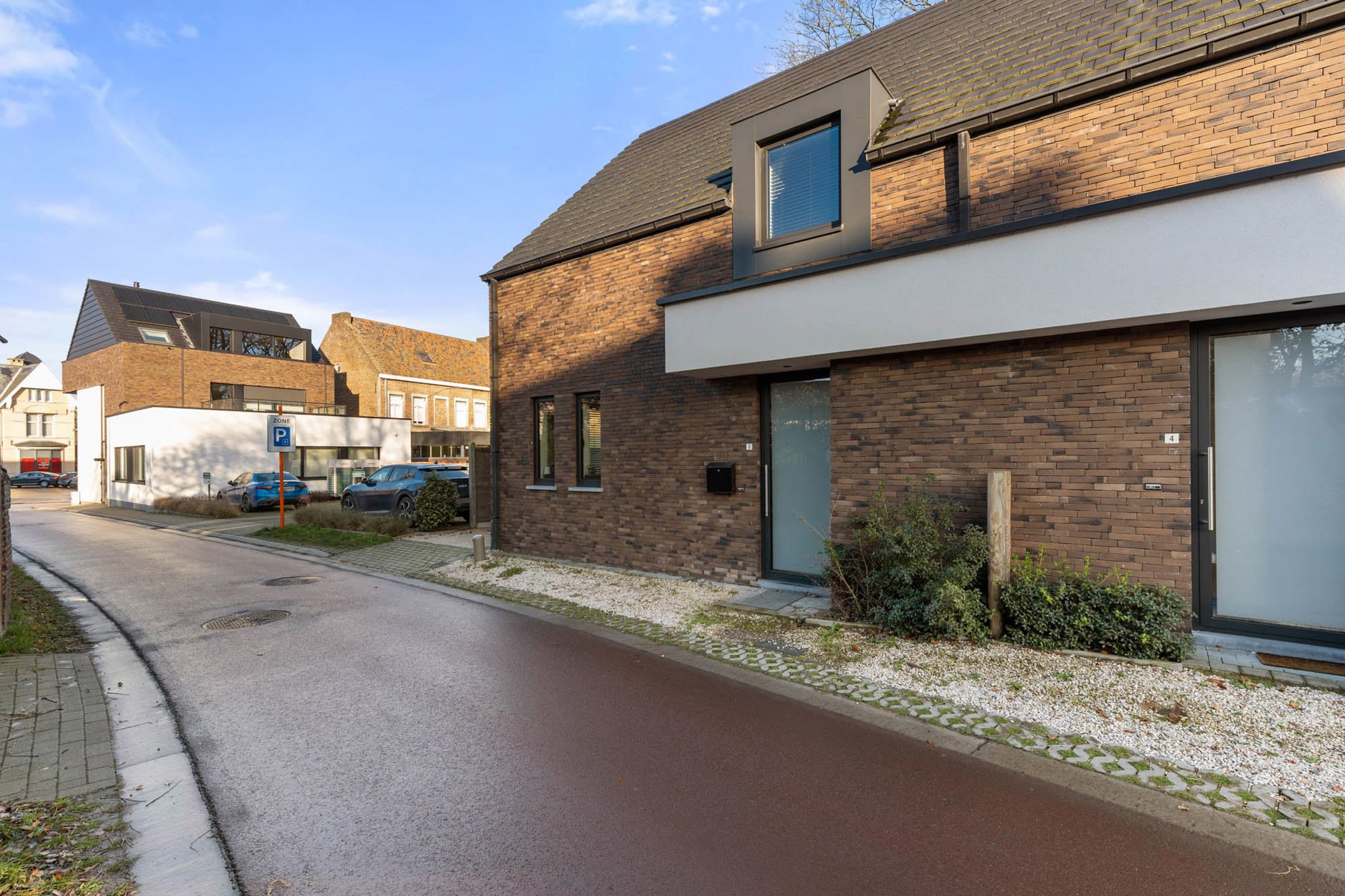 Halfopen woning met tuin in Nevele foto {{pictureIndex}}