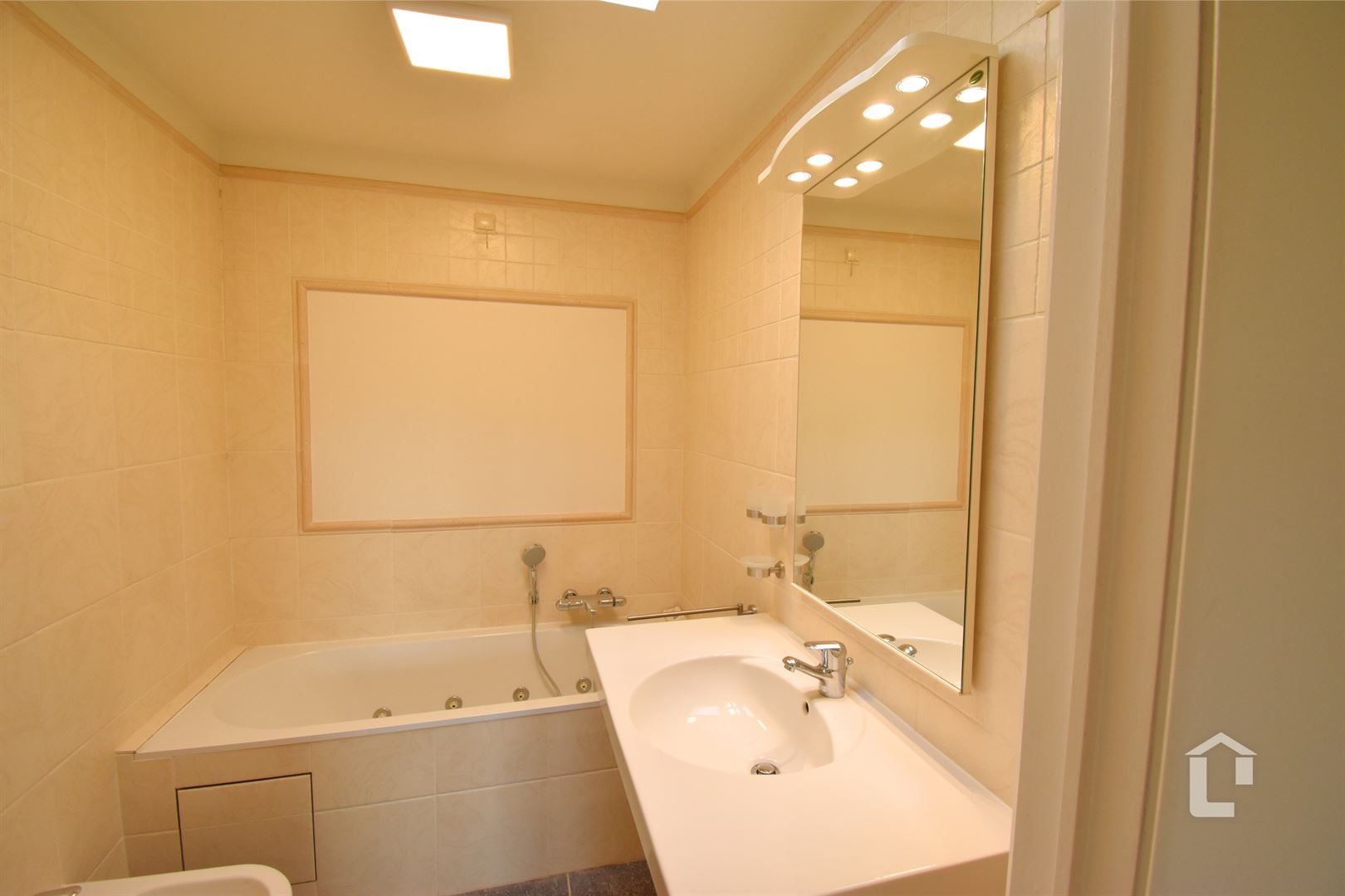 Instapklaar appartement in 't groen in Sint-Martens-Latem foto 12