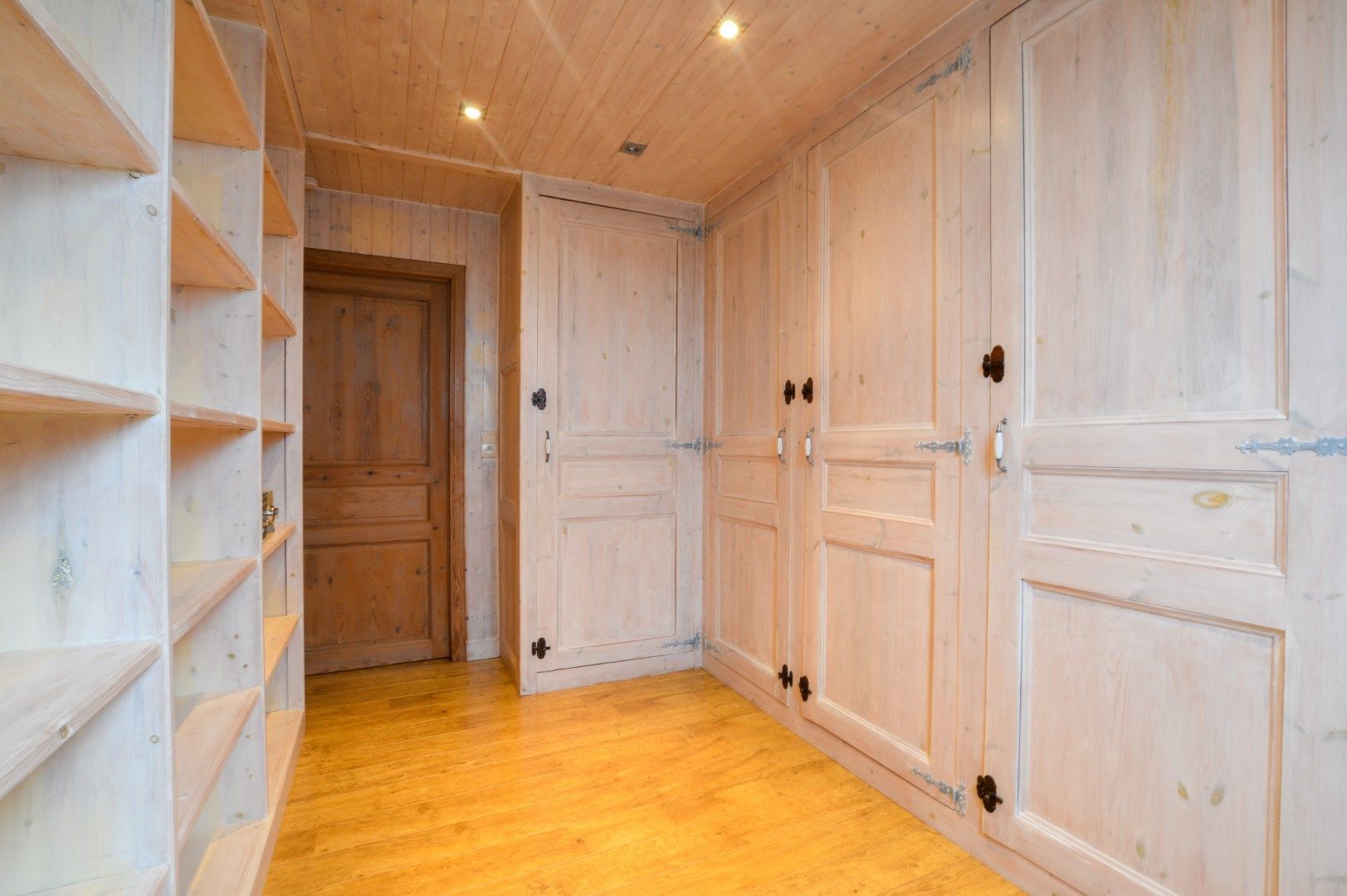 Ruim en comfortabel duplexappartement te Eernegem foto 10
