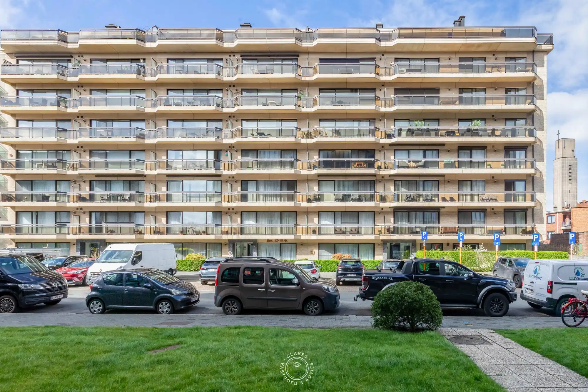 Gezellig 2 slaapkamer appartement met garagebox foto 17
