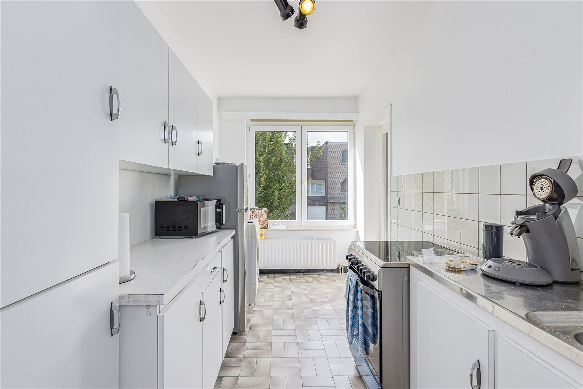 Ruim appartement met 2 slpk + terras te koop in Mortsel foto 5