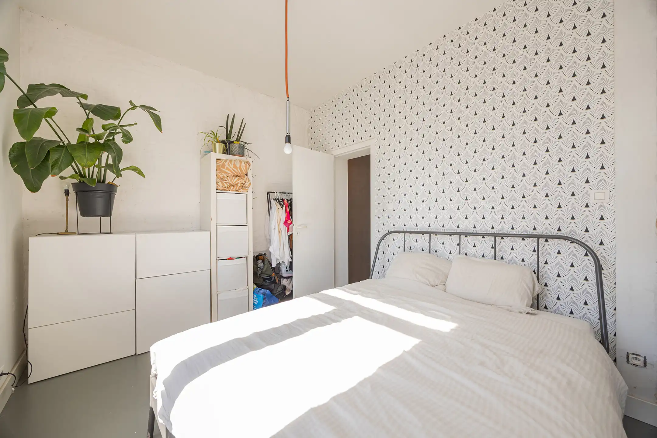 Lichtrijk hoekappartement met open zicht aan Damplein foto 6