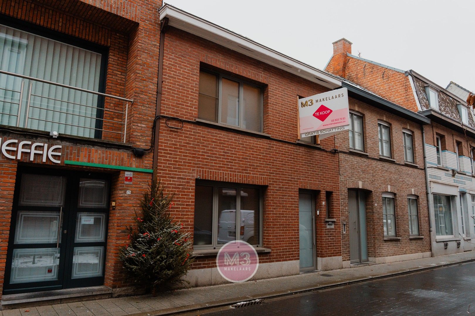 Charmante woning met tuin en garage in het hart van Bornem foto {{pictureIndex}}