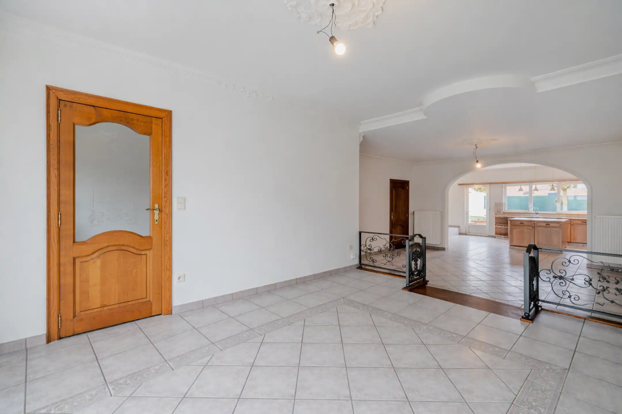 Prachtige dorpswoning op 1.099 m² foto 6