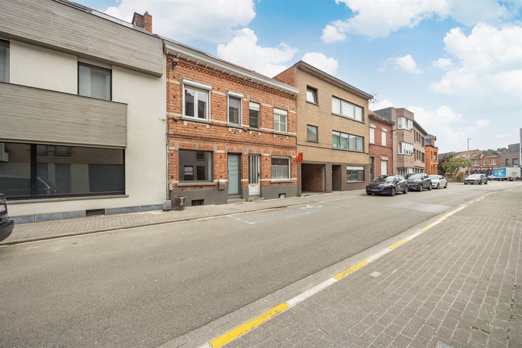 Instapklare gezinswoning met leuk tuintje! foto 22