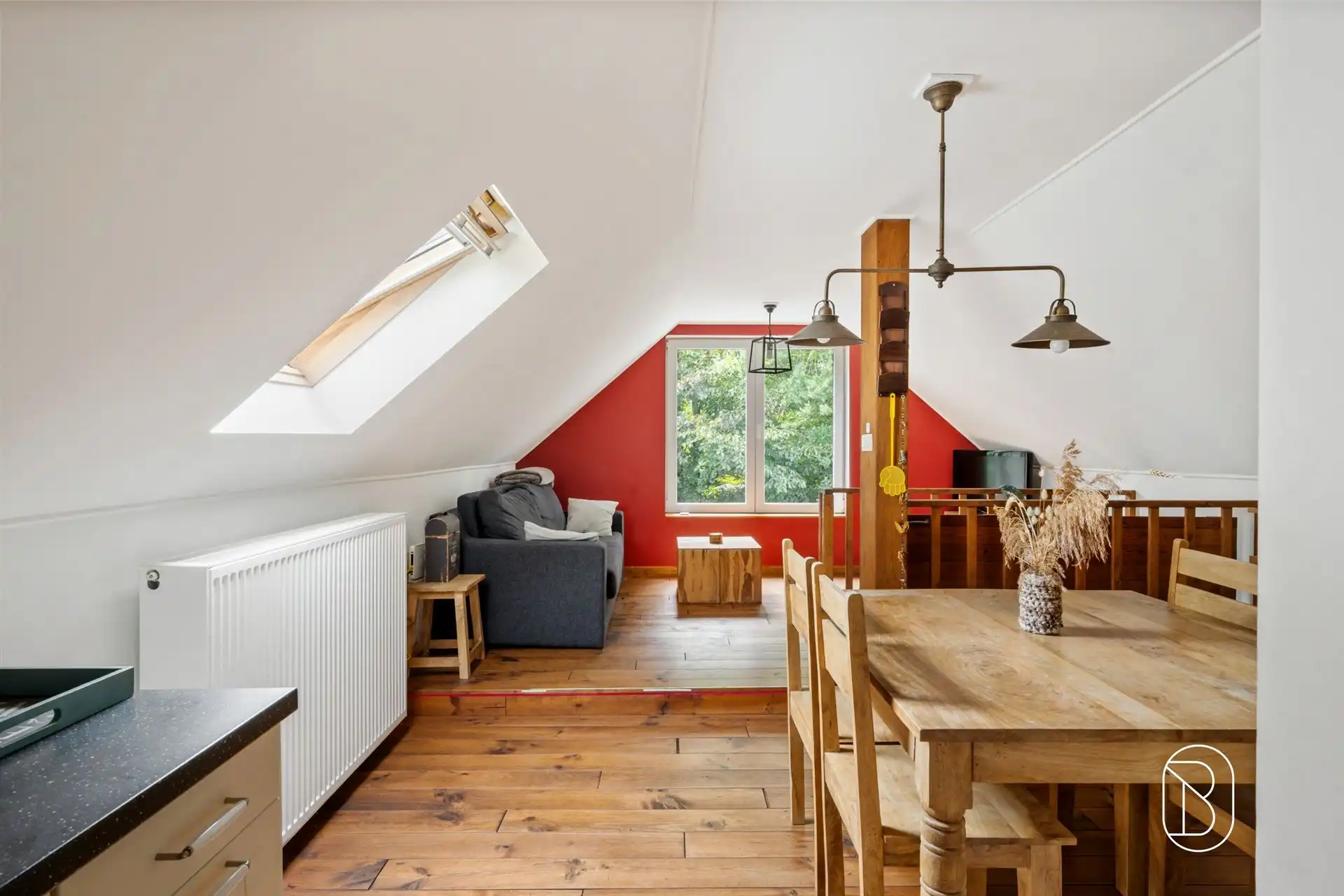 Charmante woning met gîte en prachtige tuin! foto 14