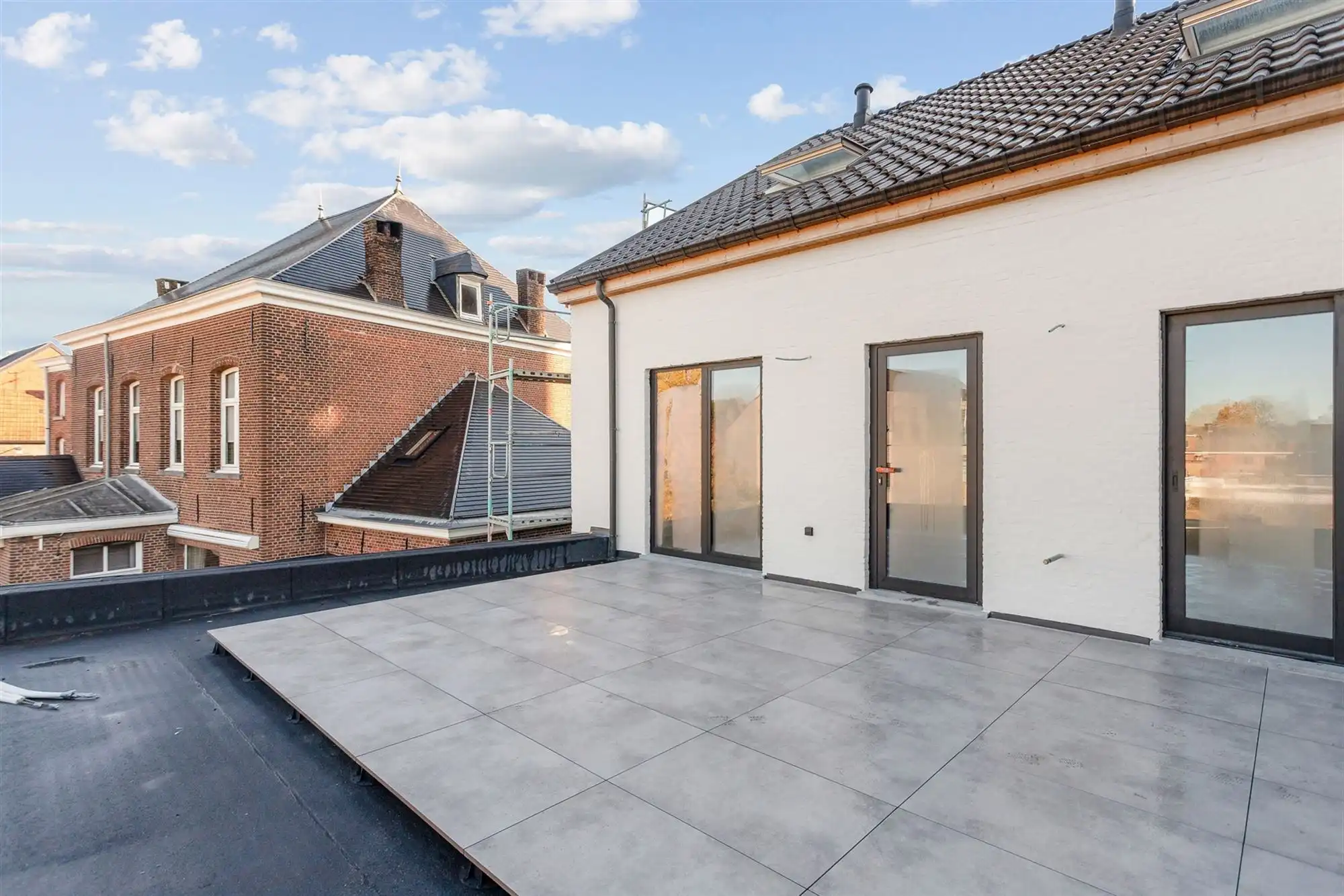 NIEUWBOUW DUPLEX APPARTEMENT (140M²) MET 3 SLAAPKAMERS EN RUIM TERRAS TE BALEN.  VERKOOP ONDER REGISTRATIE! foto 2