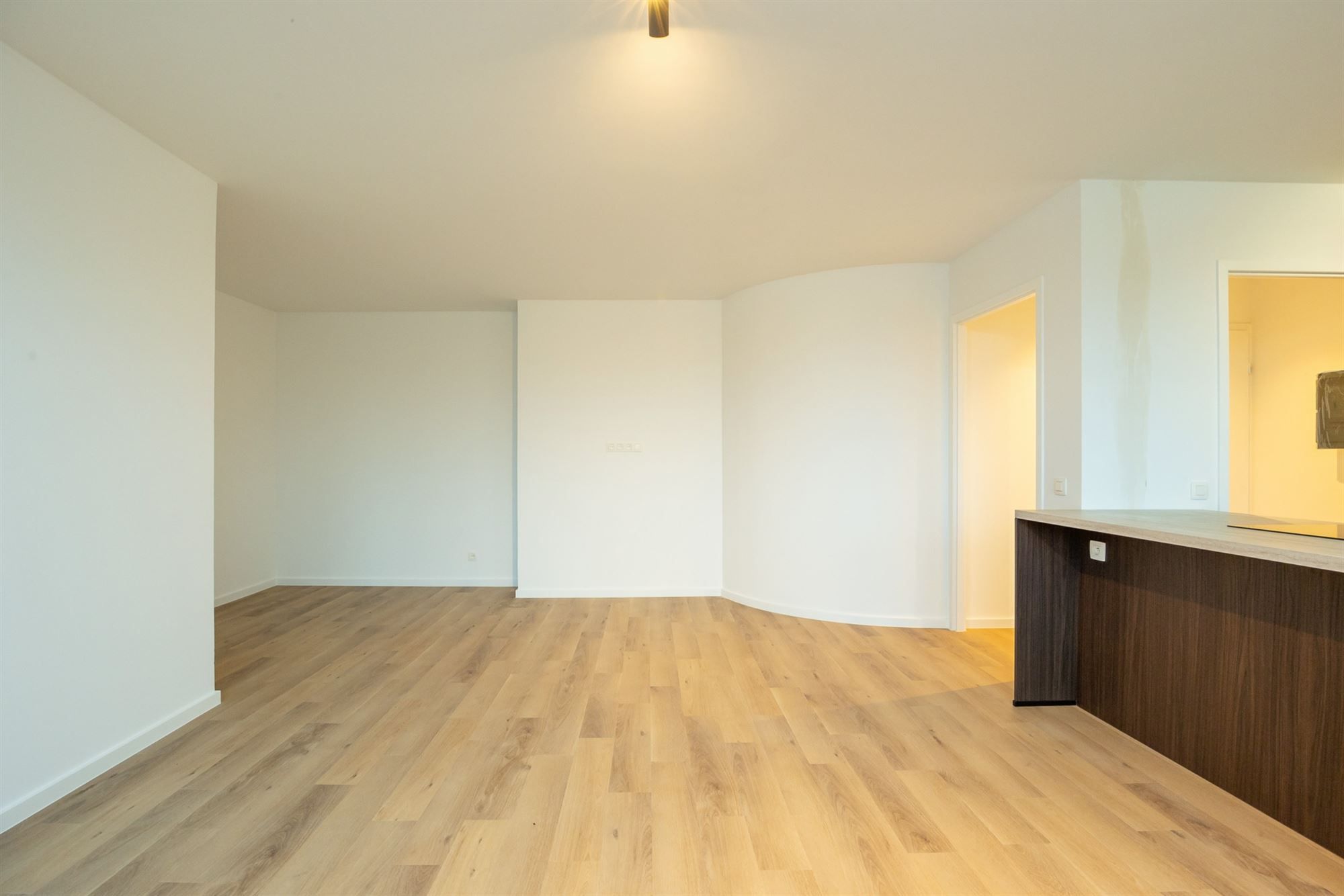 Gerenoveerd app. met 2 slpk. en terras foto 8