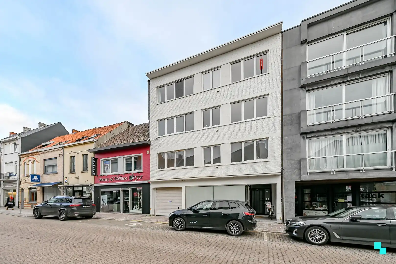 Gerenoveerd appartement met twee slaapkamers in centrum Tielt foto 21