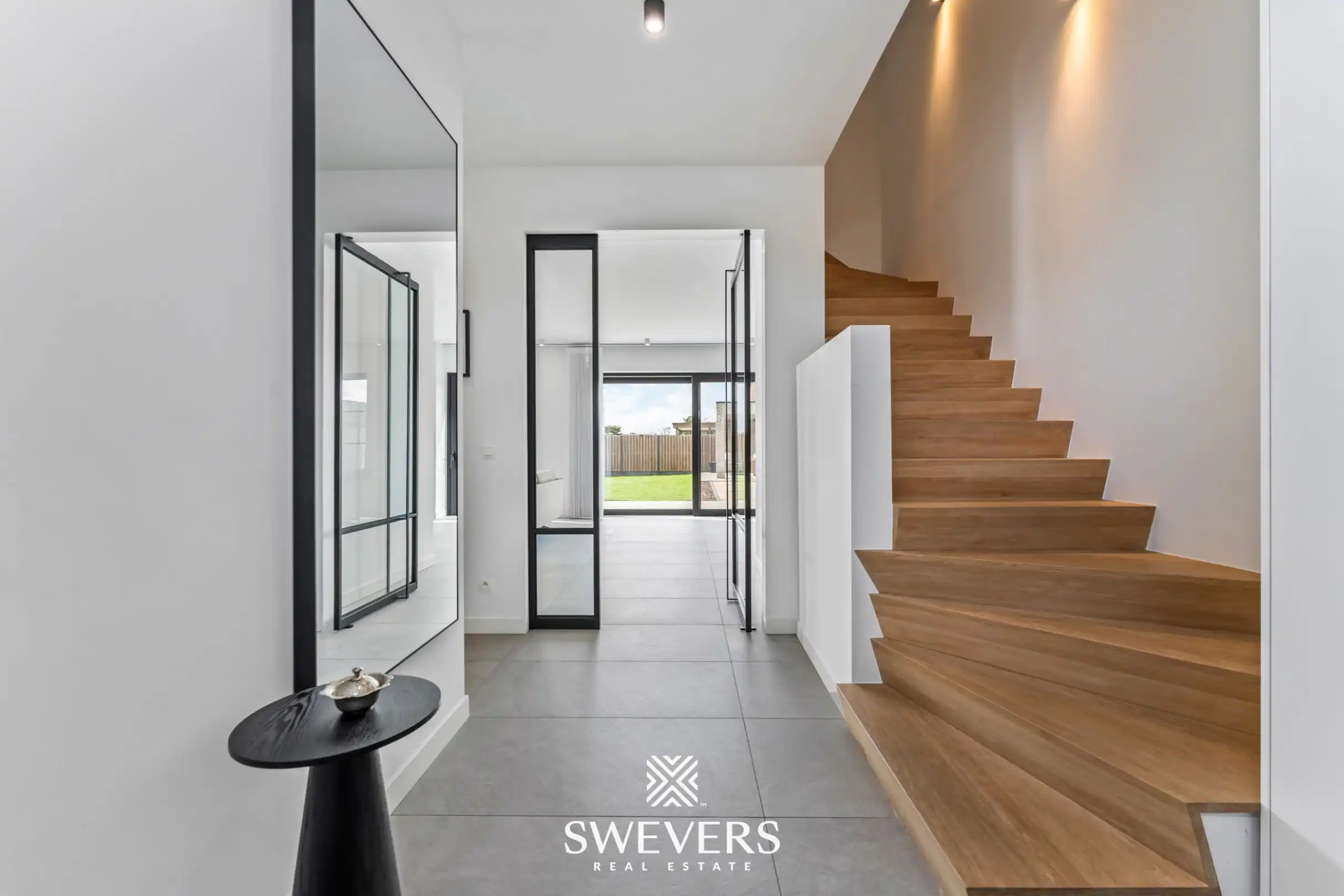 Imposante BEN-villa met luxe-afwerking foto 2