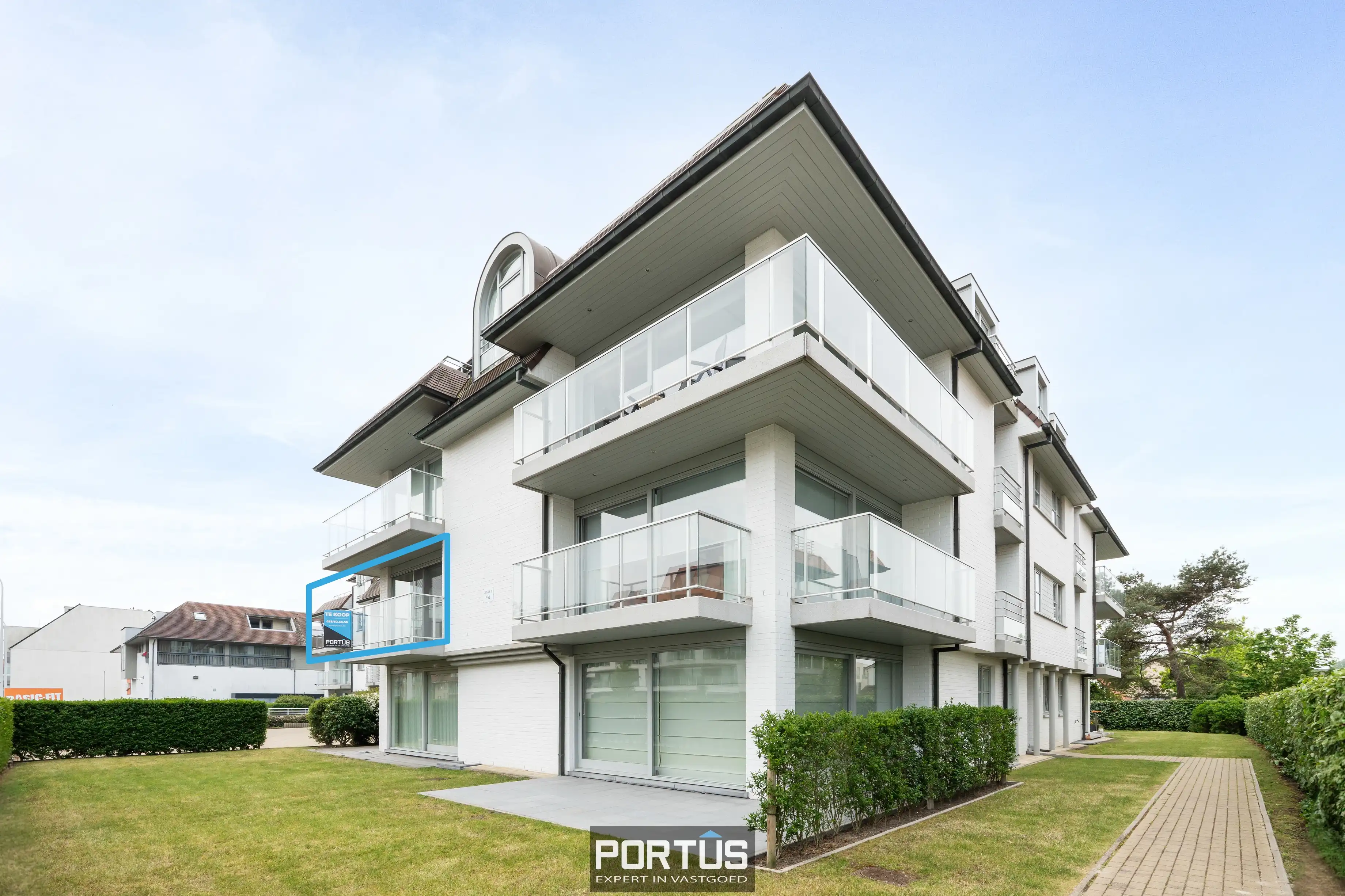 Ruim zonnig hoekappartement te koop te Nieuwpoort foto 18