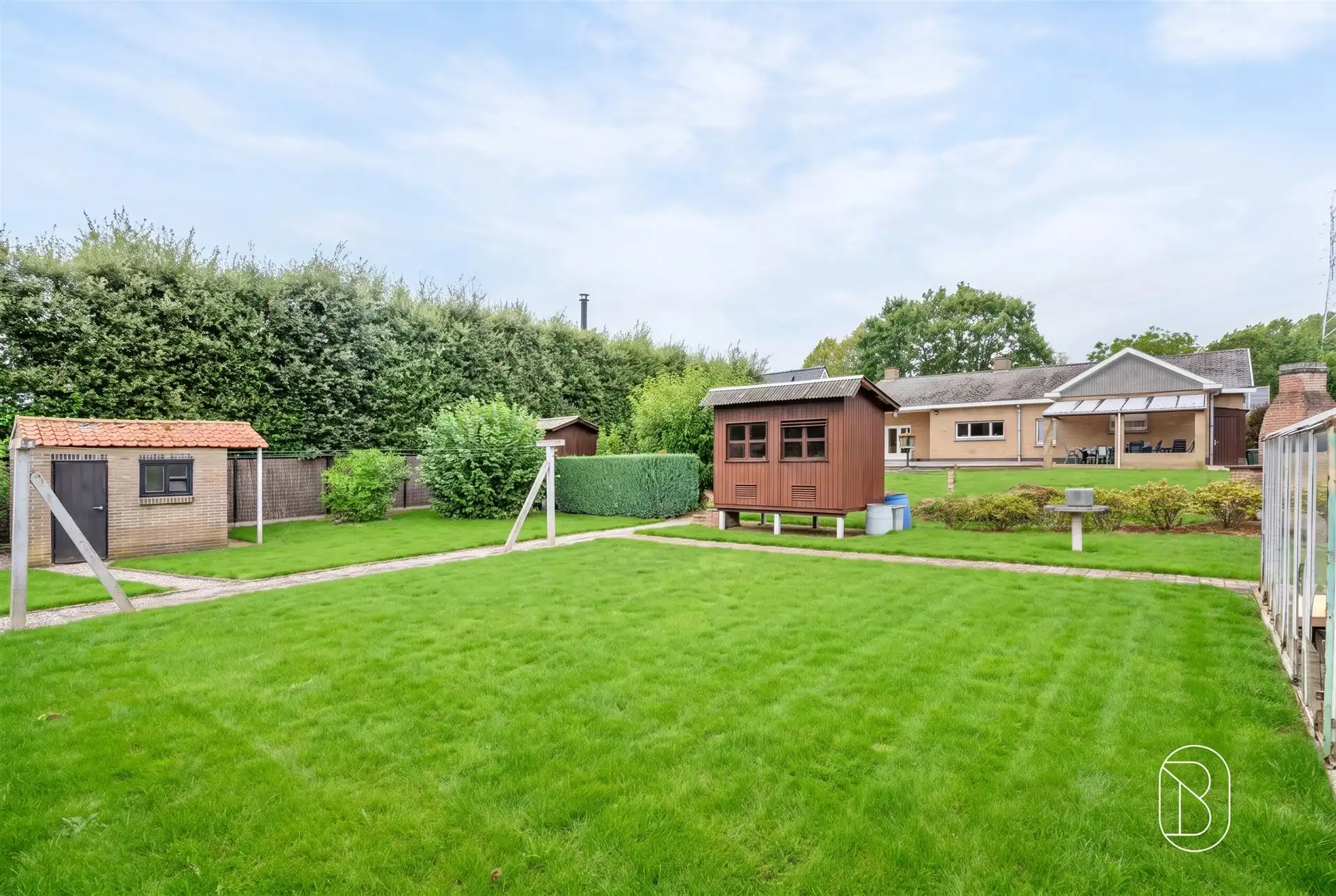 Bungalow te koop op rustige locatie te Wortegem foto 4