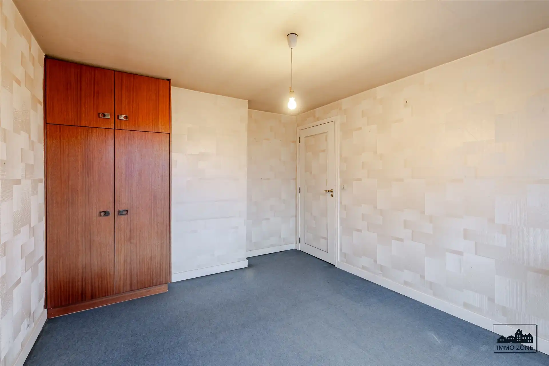 Ruime renovatiewoning met 5 slaapkamers en grote tuin foto 11