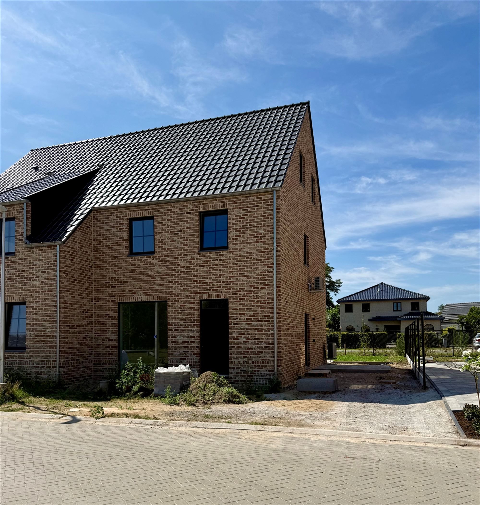 ()=>{if(producerUpdateValueVersion(node),producerAccessed(node),node.value===ERRORED)throw node.error;return node.value} 22 Augustusstraat 46 - 3640 KINROOI