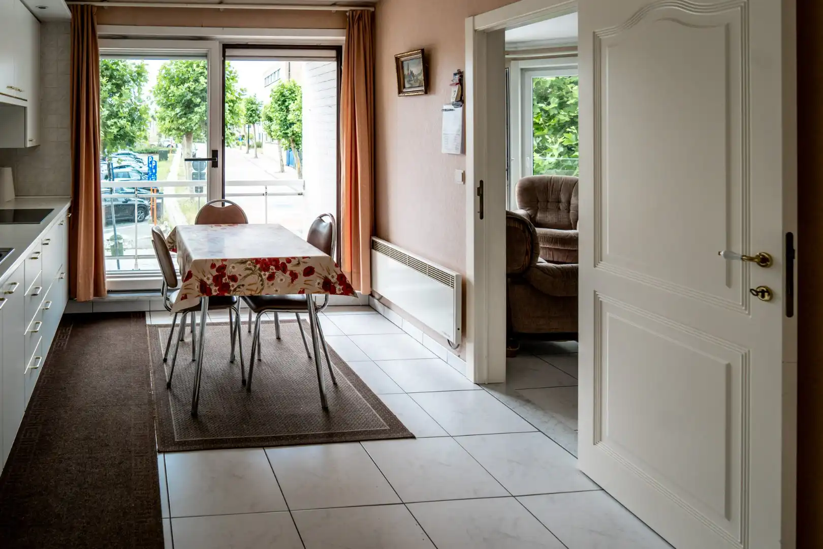 Ruim appartement met 2 slaapkamers en garage in het centrum van Maldegem foto 9