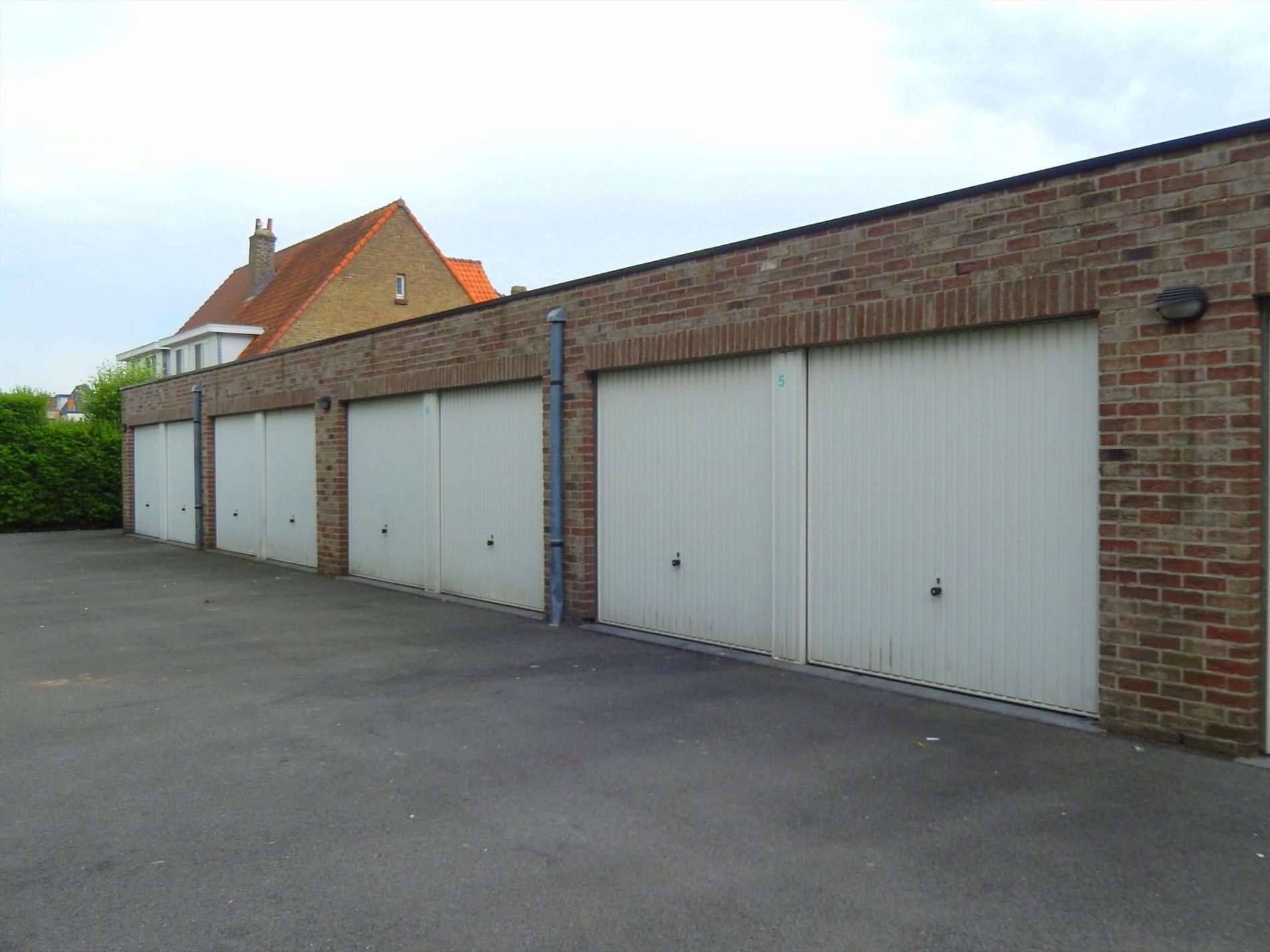 Gezellige rijwoning met dubbele garage foto 20