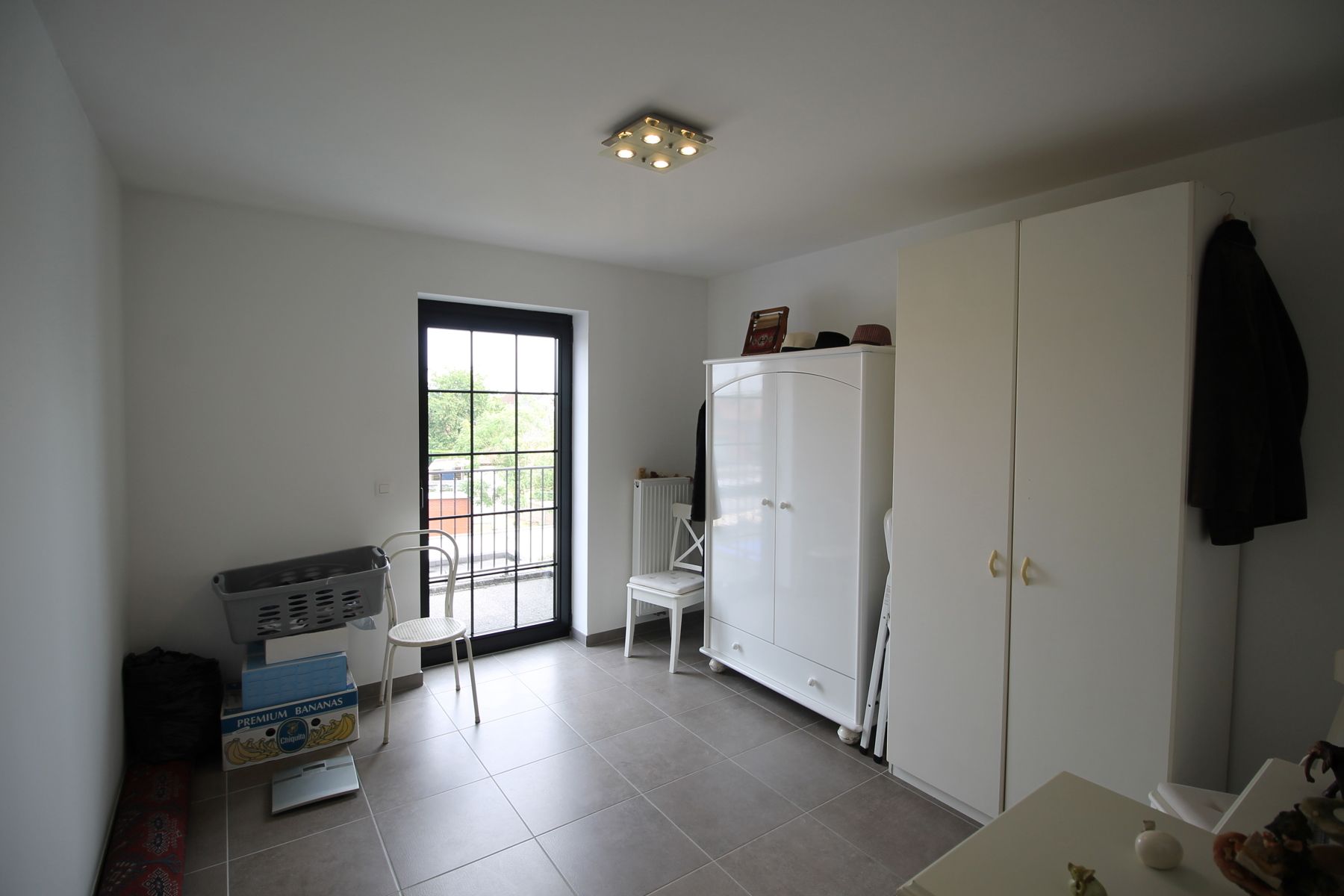 Een appartement op de 2de verdieping met 2 slaapkamers en lift. foto 11