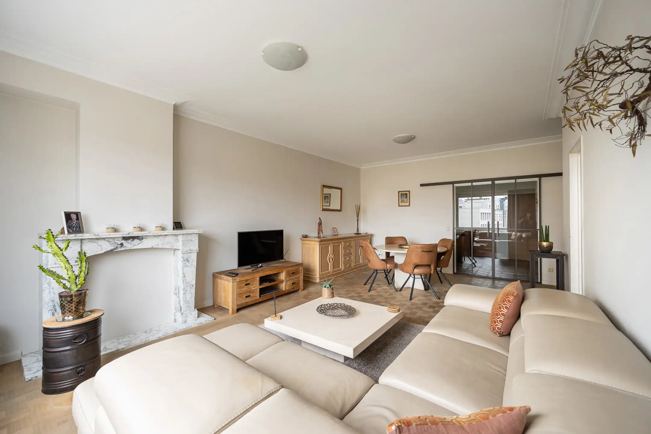 Ruim appartement vlak bij het bruisende Zuid foto 3