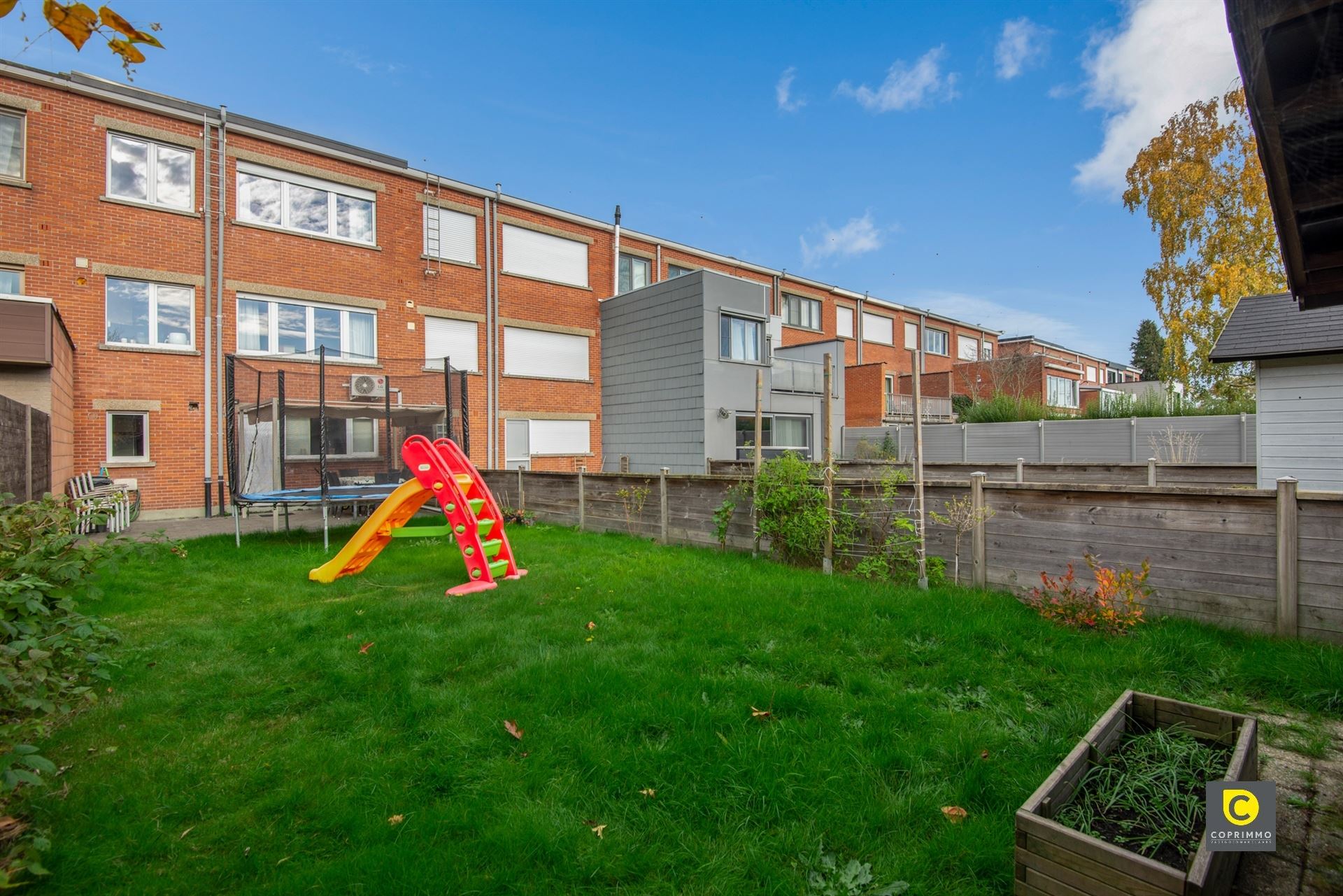 Woning: 4 slk, 2 badk  met A label  foto {{pictureIndex}}