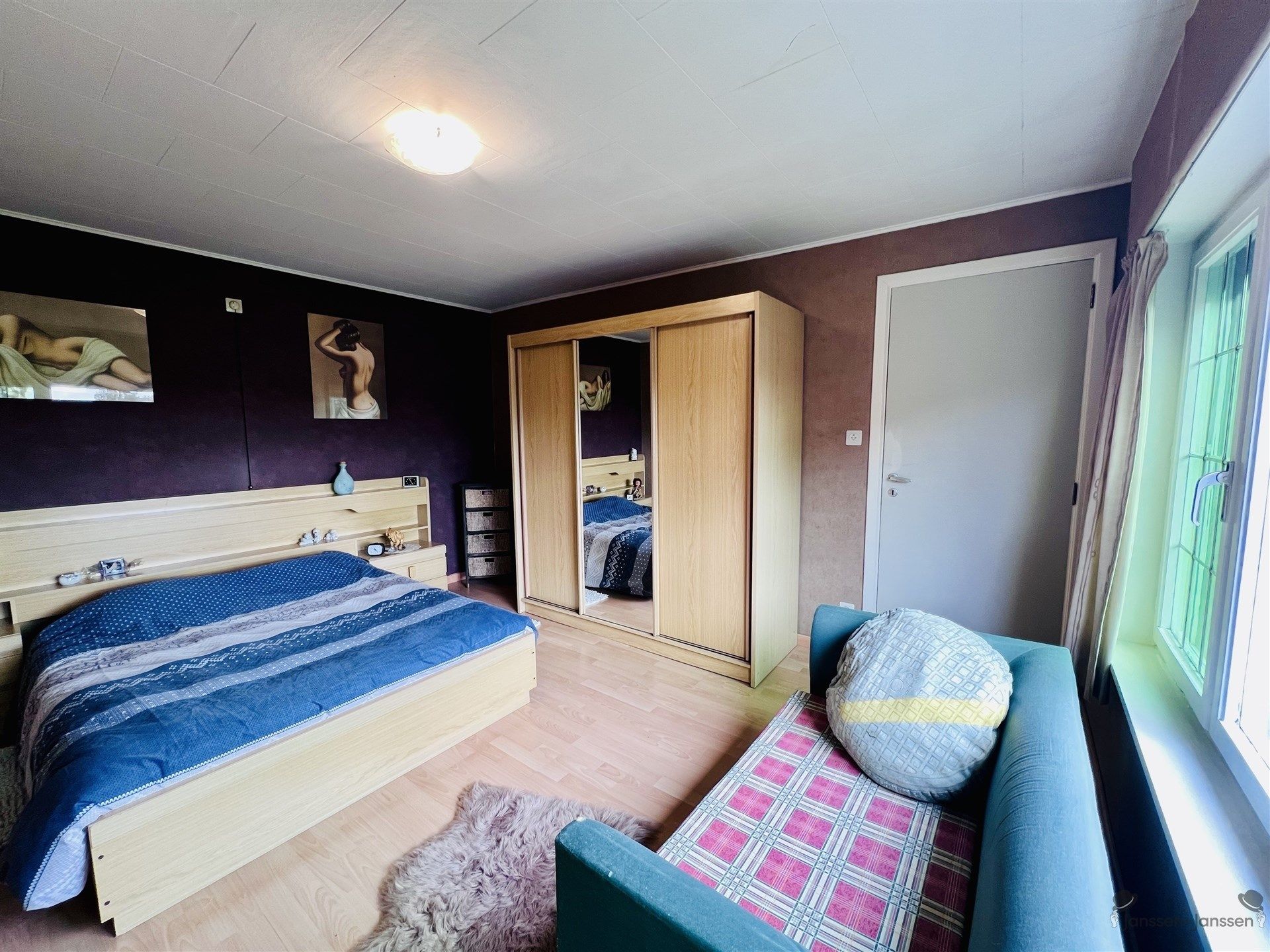 Te renoveren vrijstaande woning foto 12