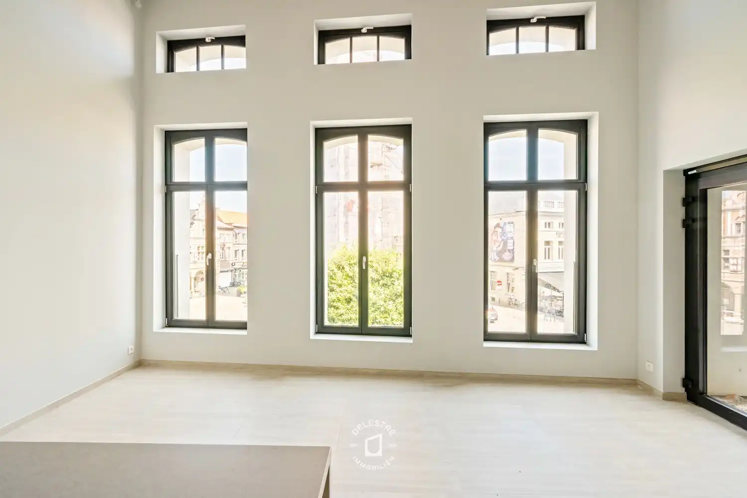 Exclusieve quasi-nieuwbouw 130 m² met privatieve lift en panoramisch uitzicht op de Grote Markt foto 6