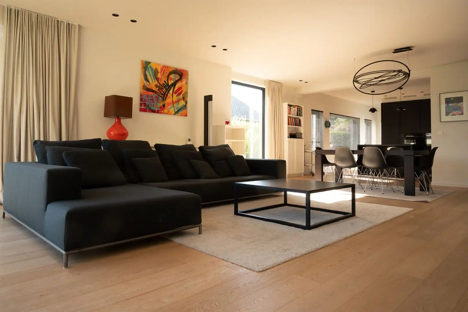 Instapklare woning met grote tuin foto 11