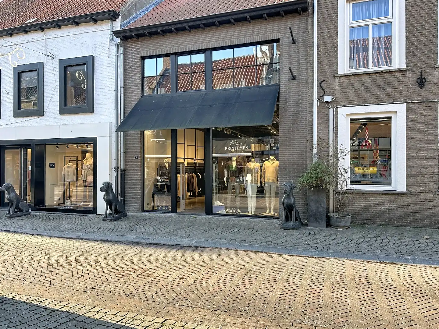 Te huur – Hoogwaardige winkelruimte Kapellestraat 26, Sluis foto 2
