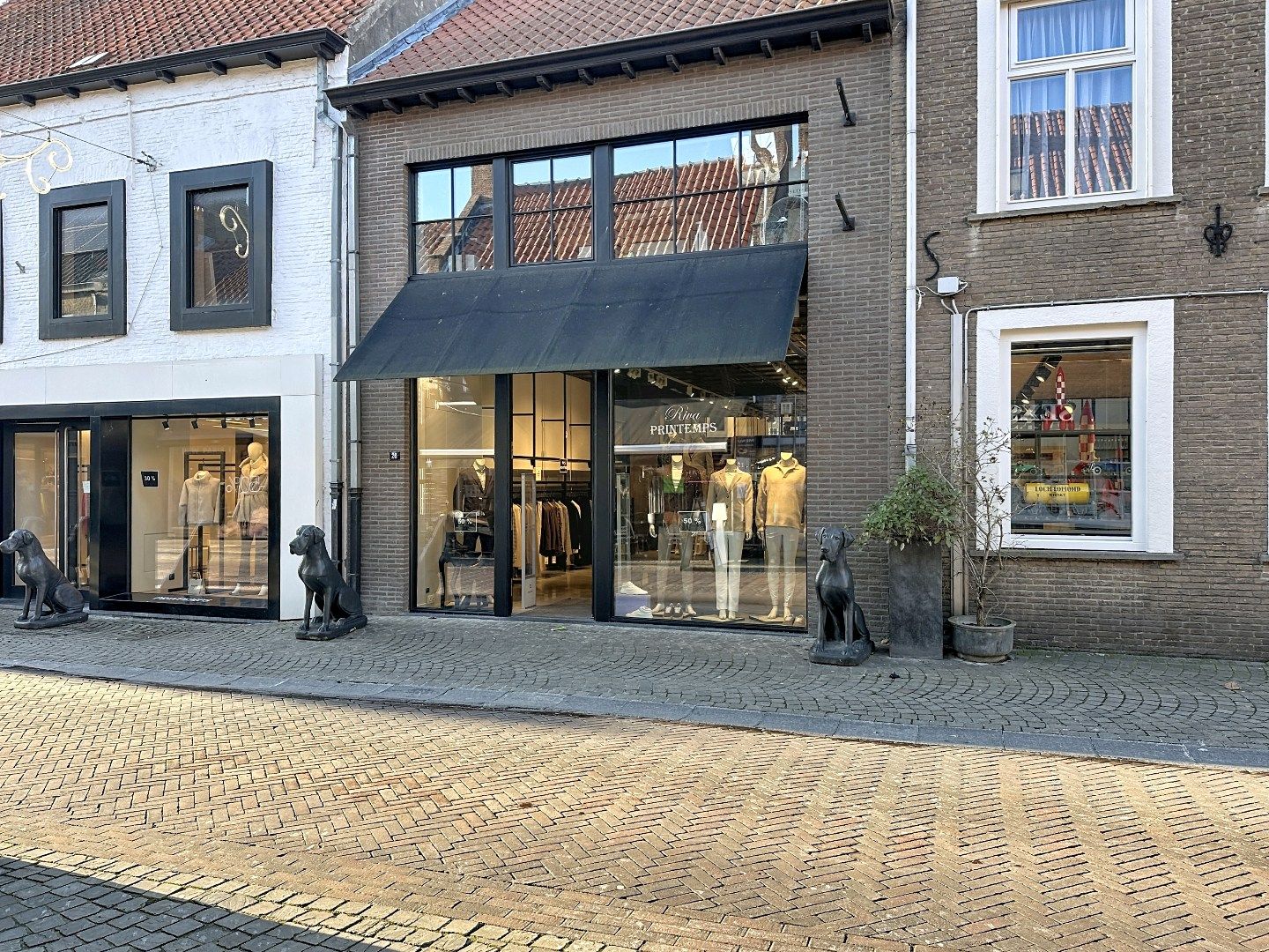 Te huur – Hoogwaardige winkelruimte Kapellestraat 26, Sluis foto 2
