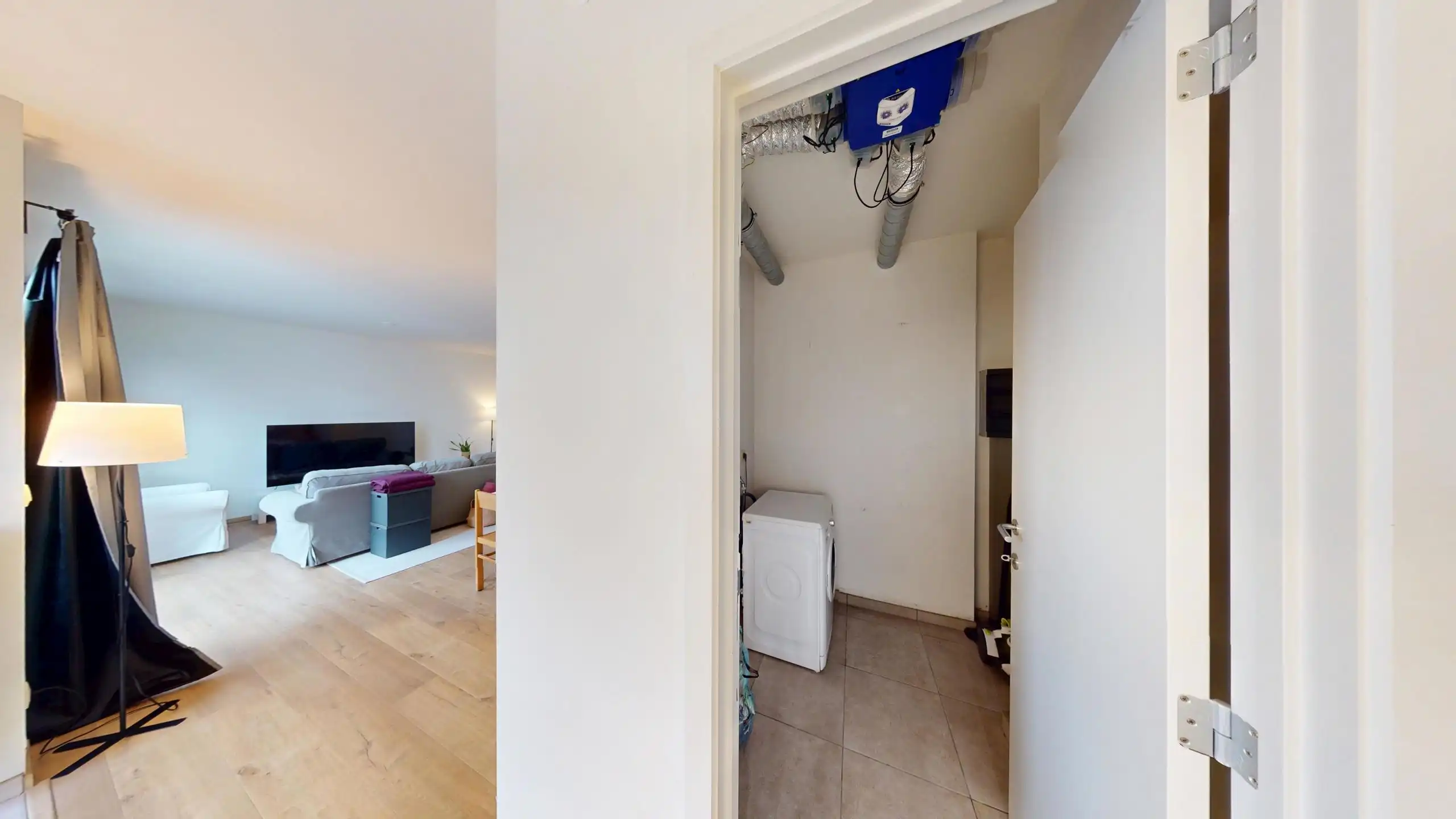ANTWERPEN - Licht appartement met ruim terras en zicht op de kathedraal foto 10
