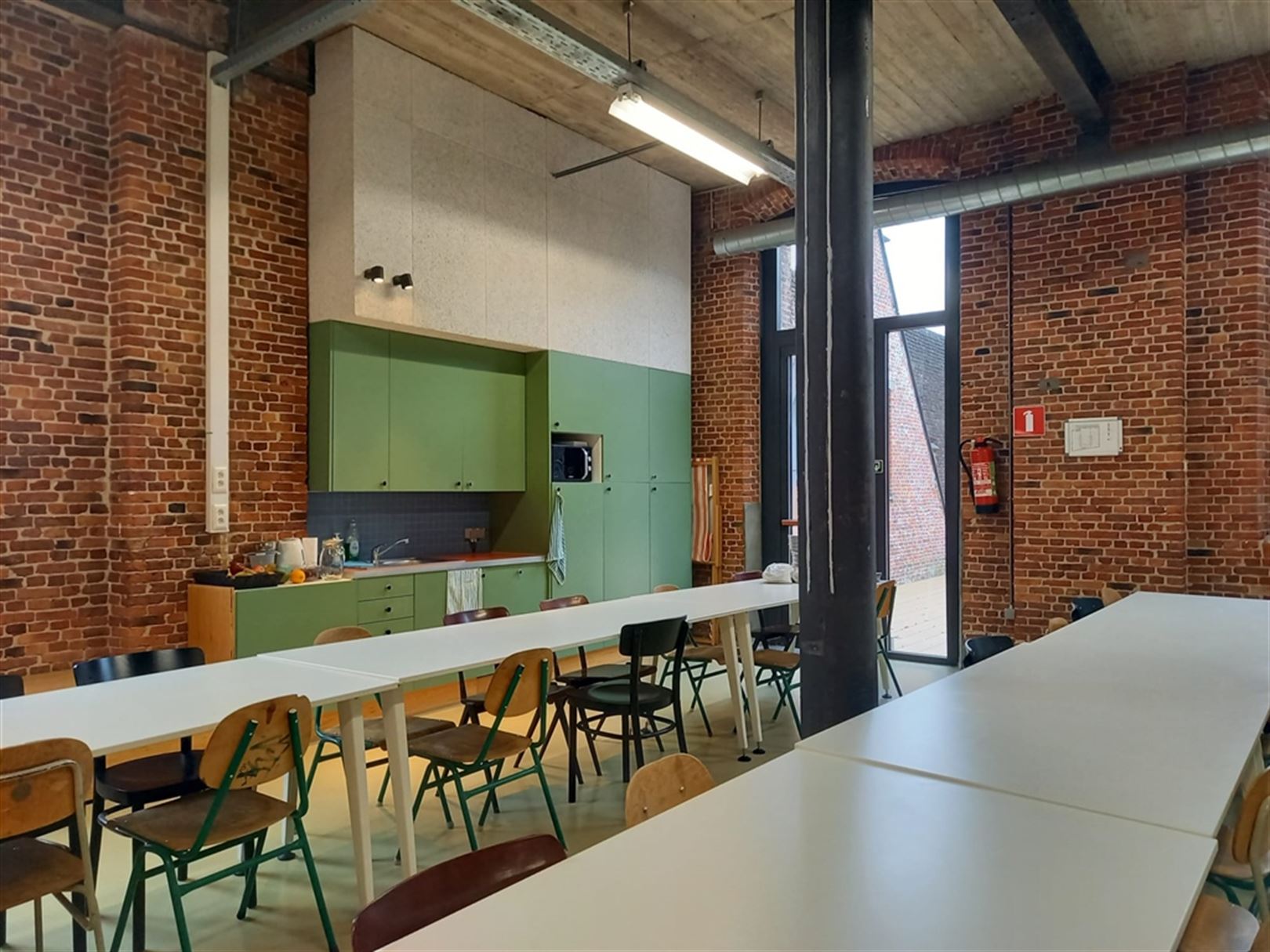 Kantoor te huur in voormalig pakhuis foto 7