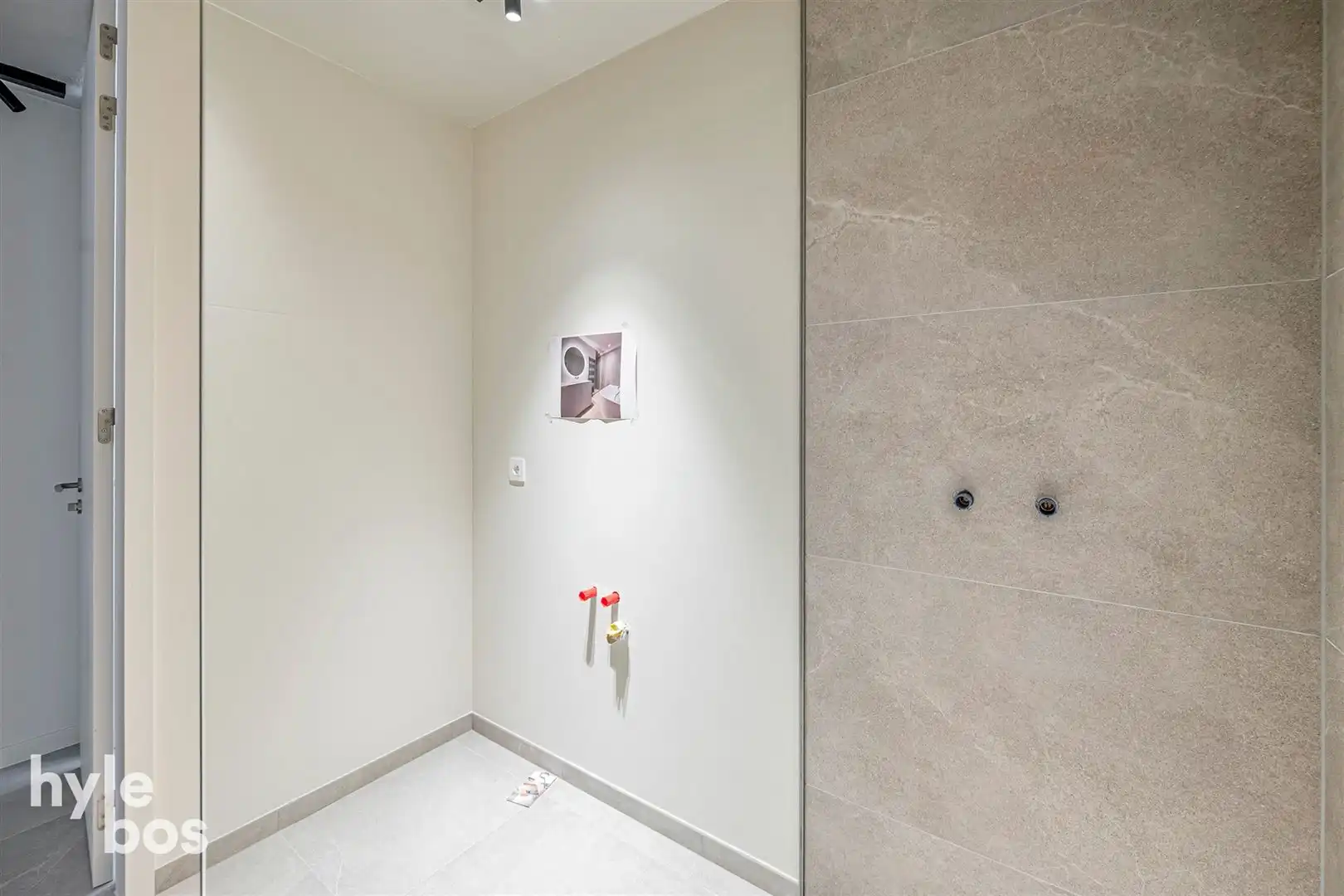 Luxueus energiezuinig appartement met ruim terras in centrum foto 12