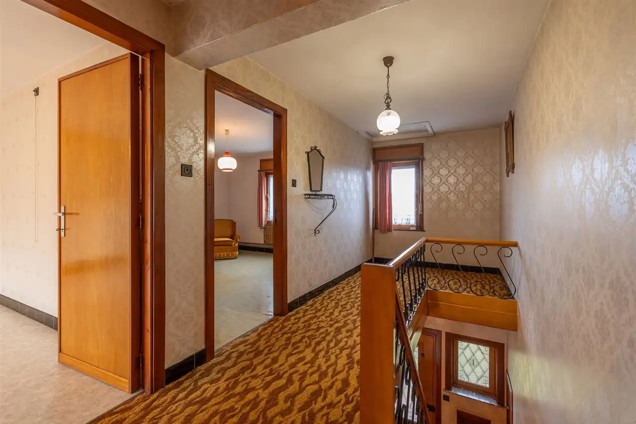 Vrijstaande woning met 3slk in verkeersluwe straat foto 10