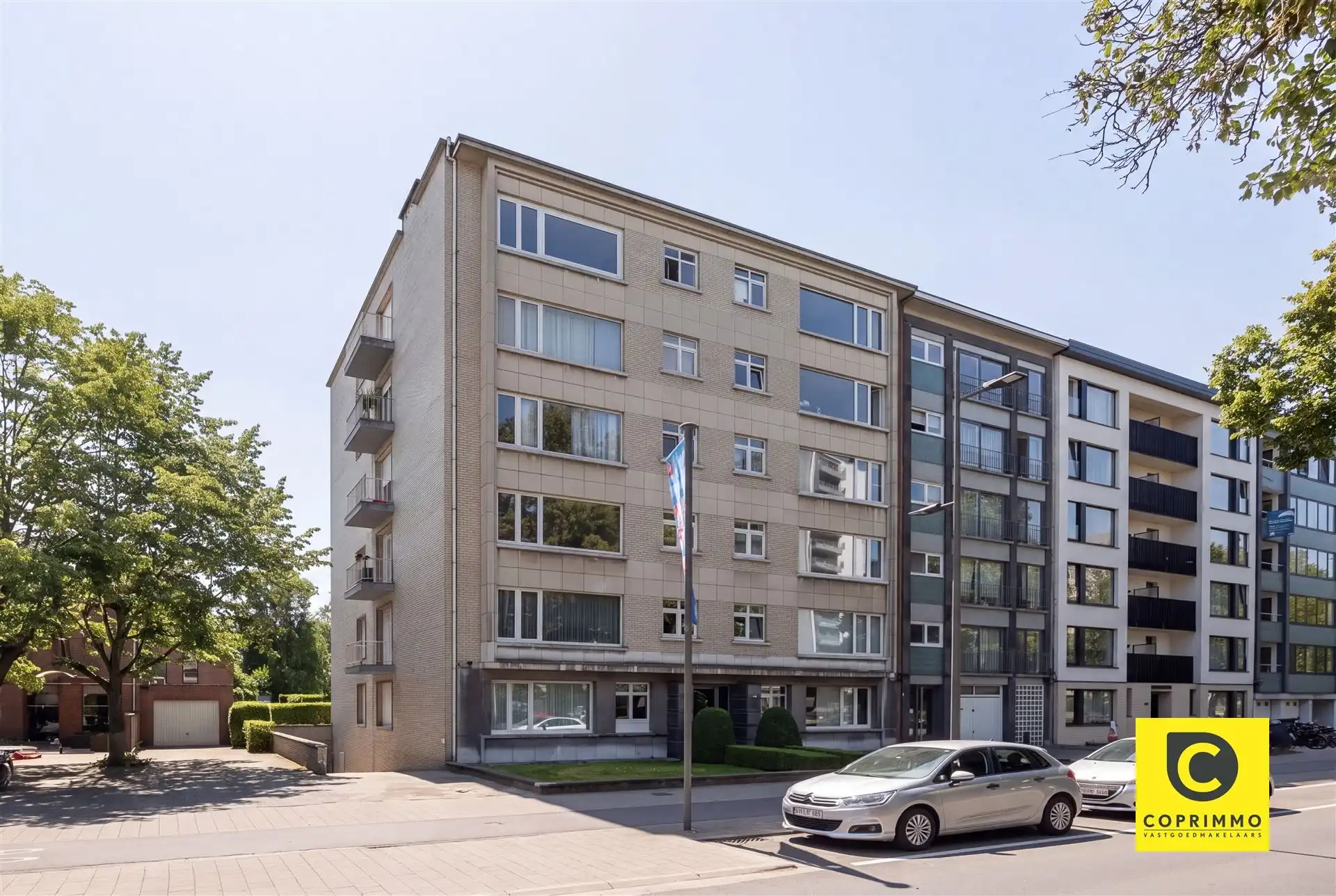 Ruim 3-slaapkamer appartement met 2 badkamers foto 15