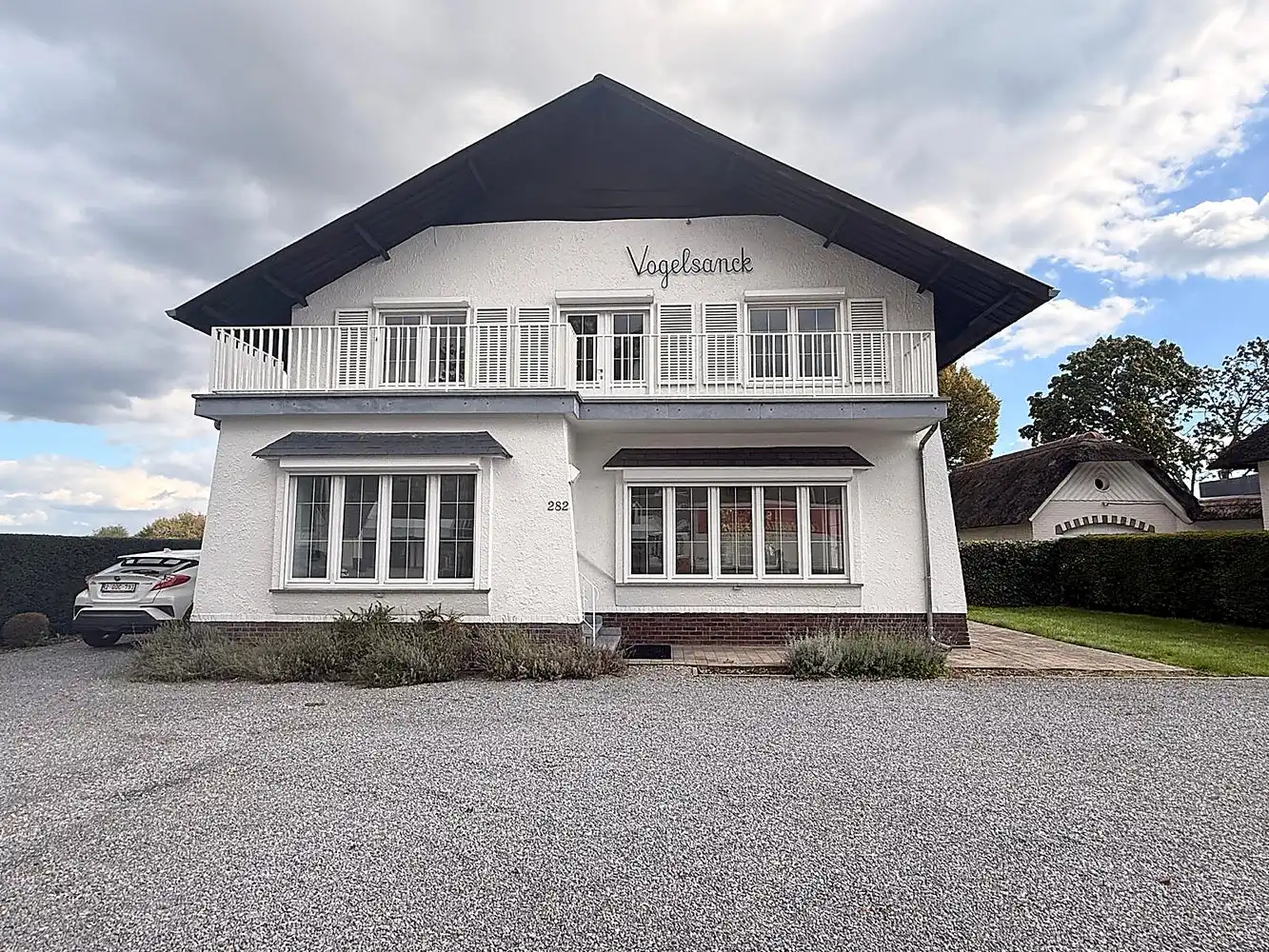 Horecapand met woonst klaar voor een nieuw concept! foto {{pictureIndex}}
