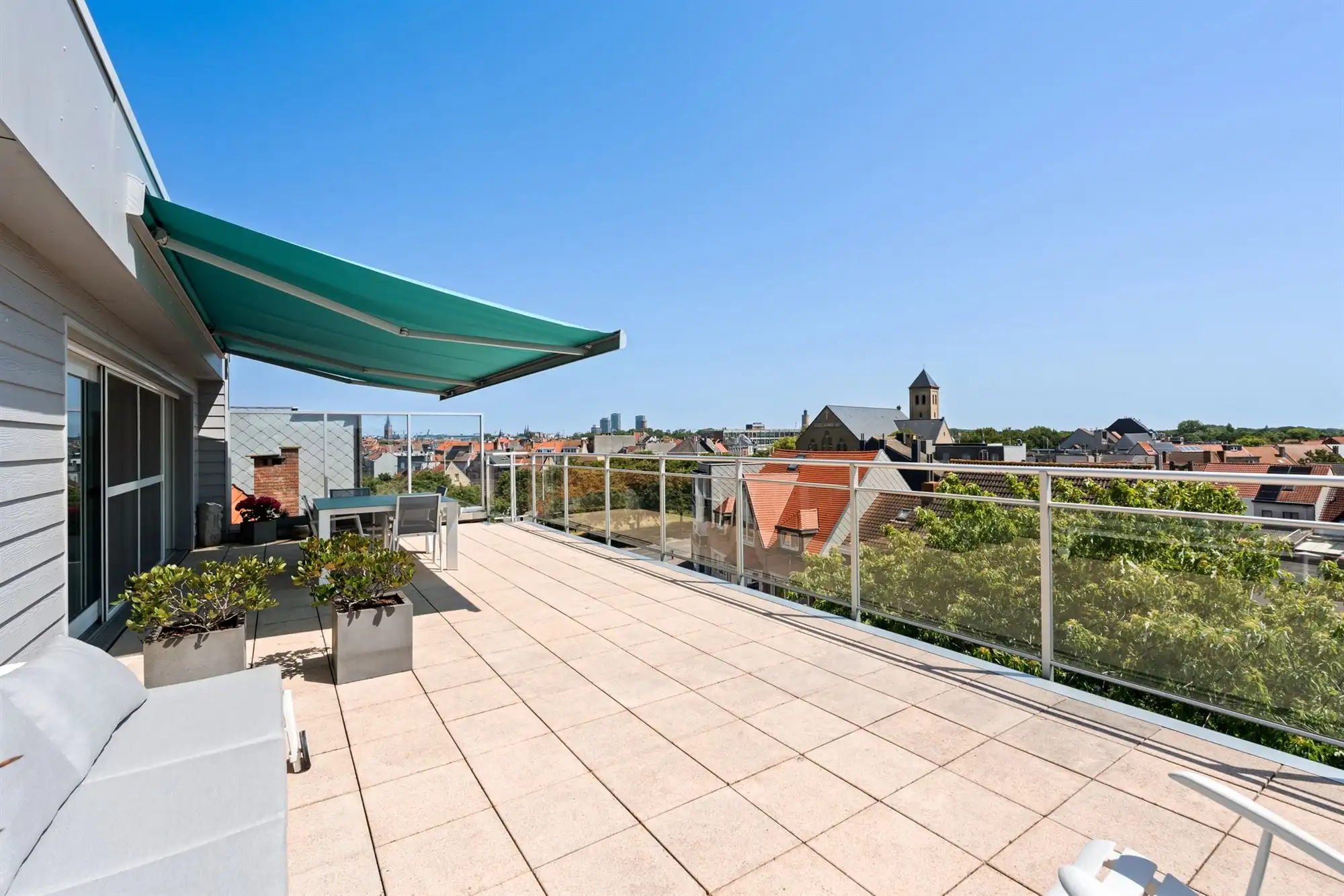 Luxepenthouse met zonterrassen foto 4
