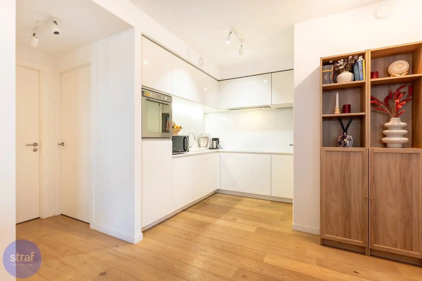 Twee slaapkamers, autostaanplaats, Galgenweel én hartje Antwerpen op één plek foto 6