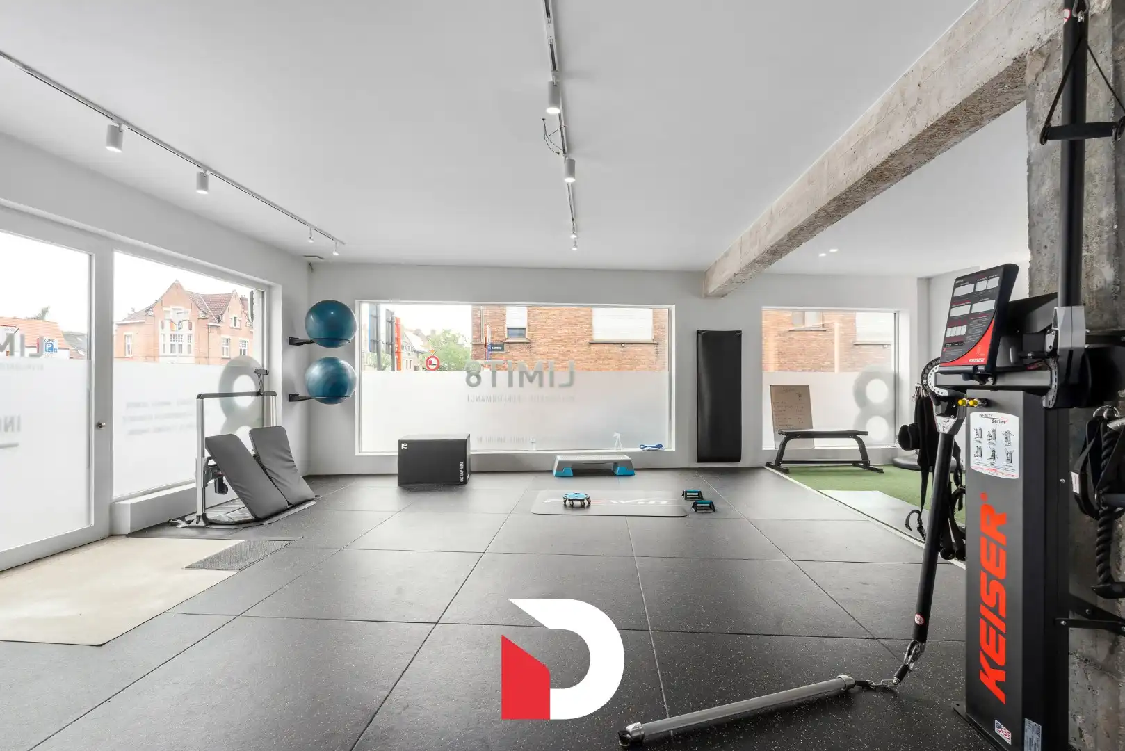 Recent en uniek gelegen kantoor -of praktijkruimte van 221 m² in centrum Brugge foto 3