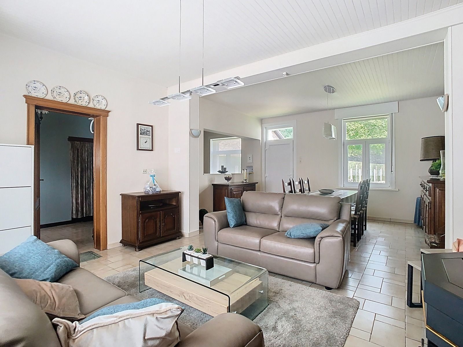 Instapklare alleenstaande woning met 3 SLPK, tuin én garage! foto 2